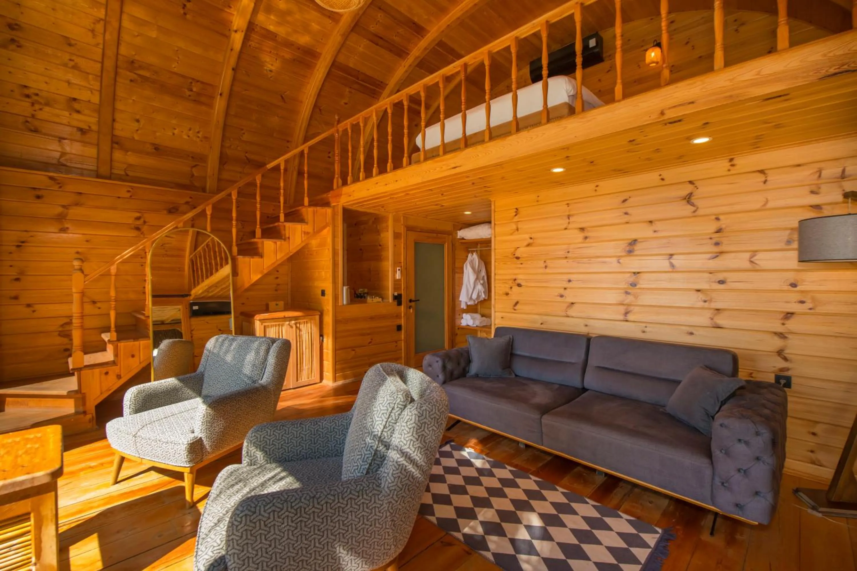 Photo of the whole room in Seaview Faralya