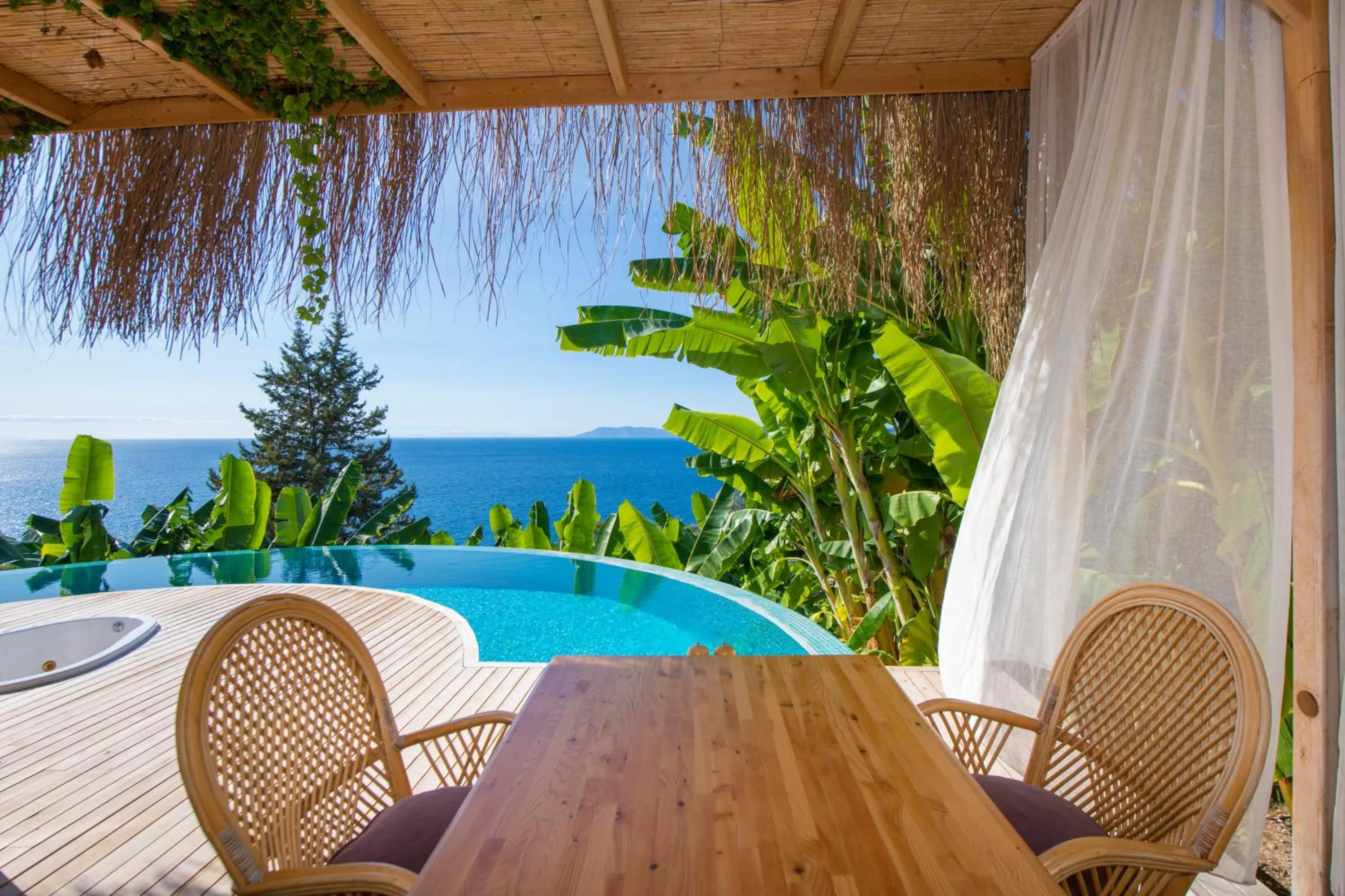 Dining area in Seaview Faralya