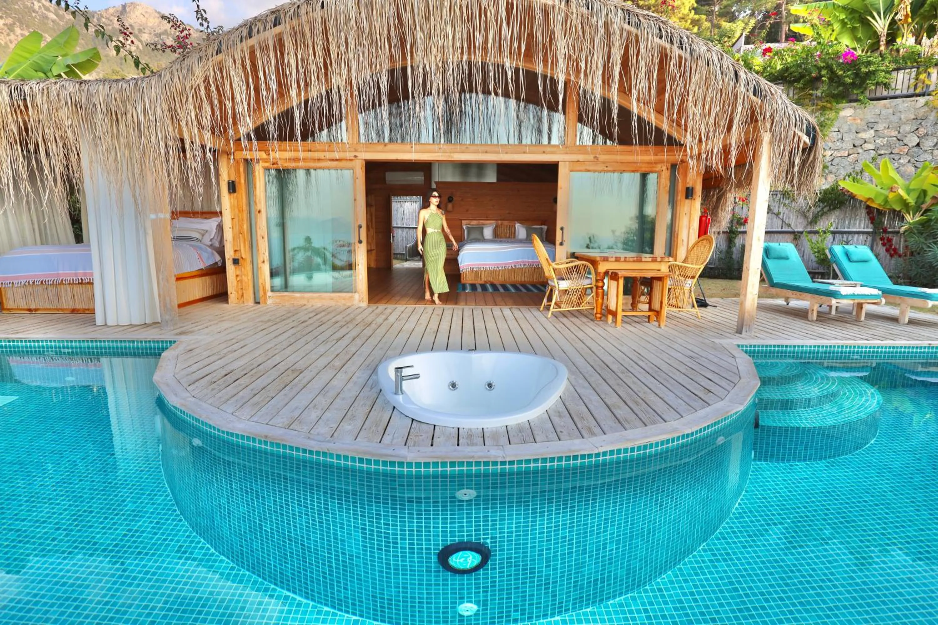 Patio in Seaview Faralya