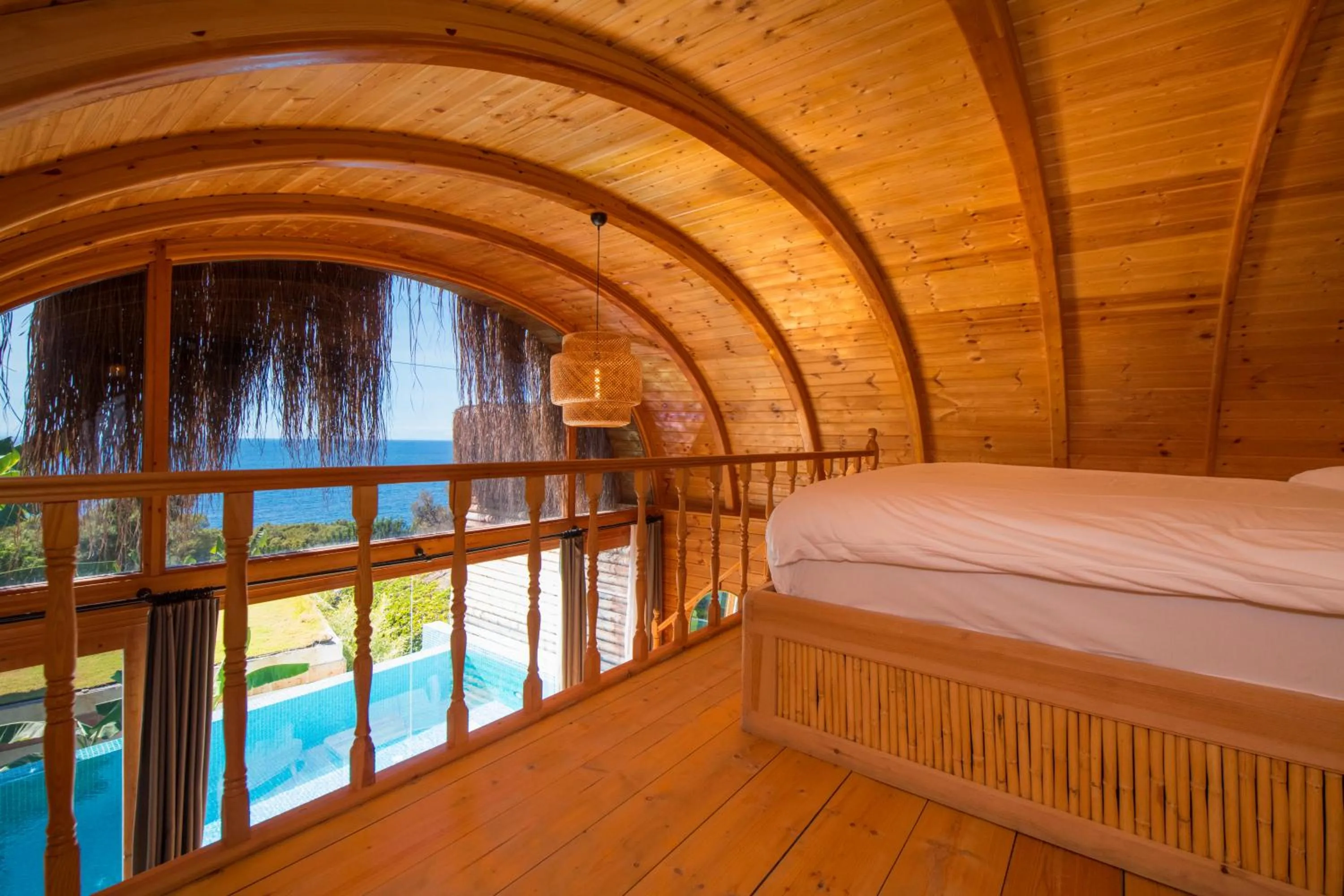 Bed in Seaview Faralya