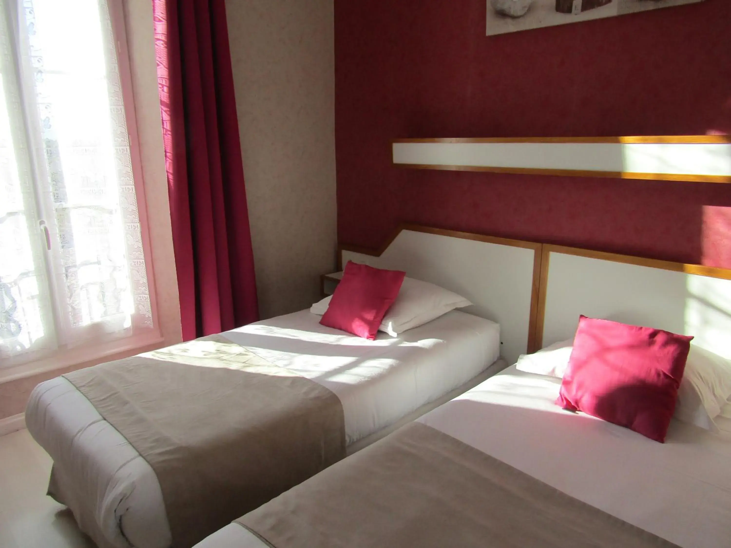 Twin Room - single occupancy in Fifi Moulin Twin Room - single occupancy in Fifi Moulin