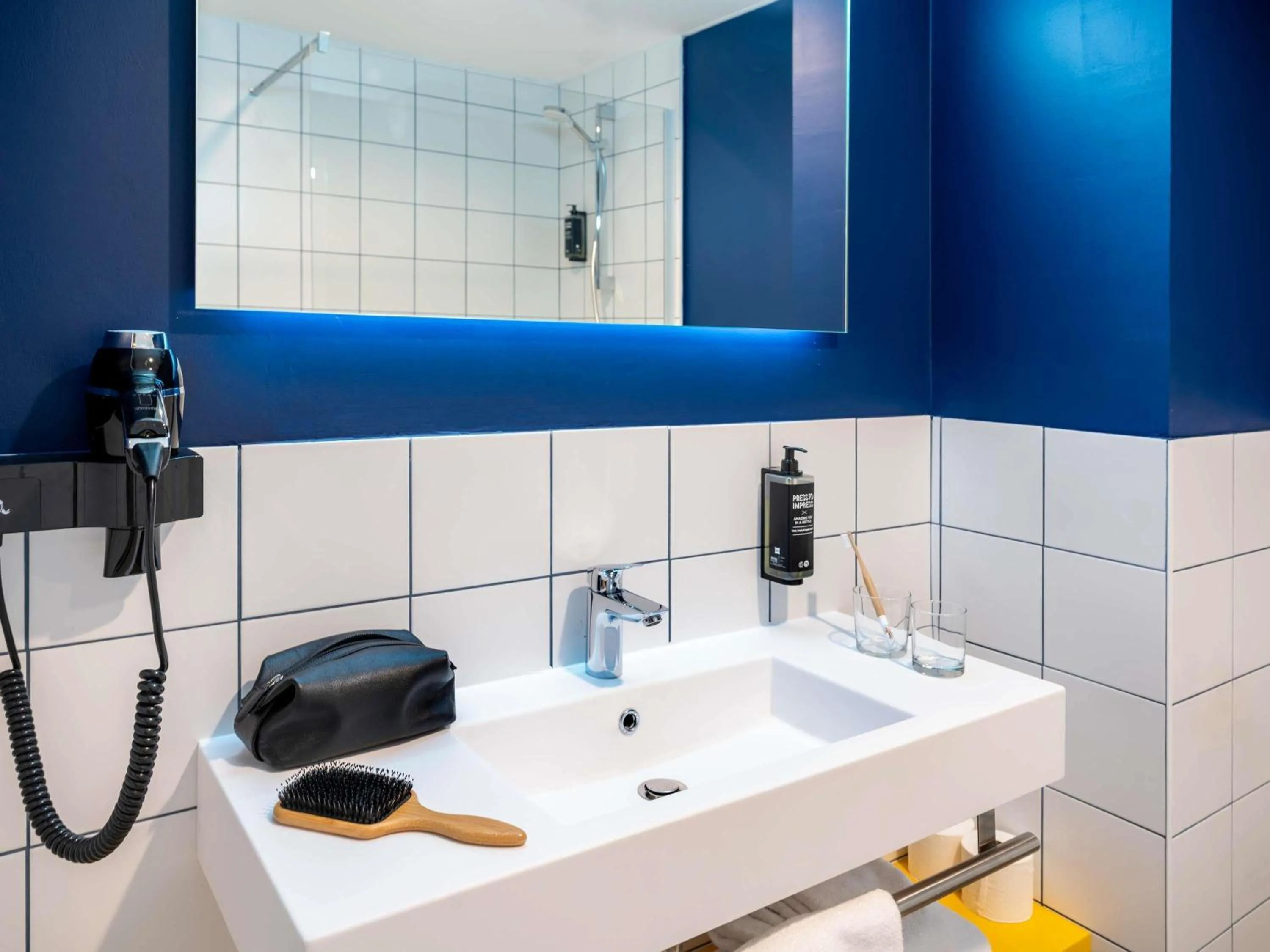 Bedroom in ibis Styles Morlaix