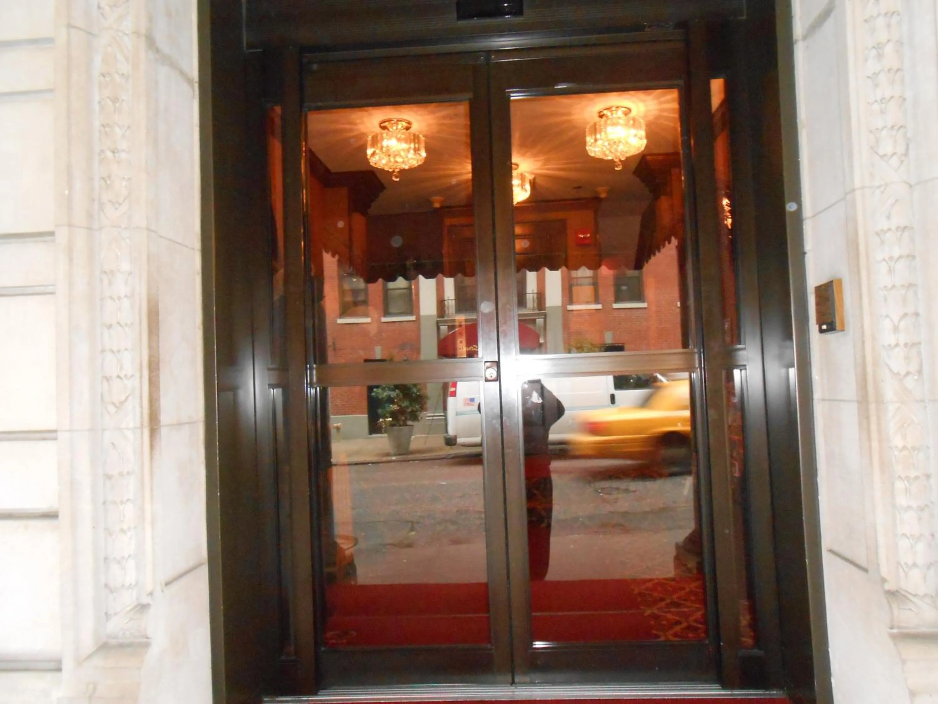 Facade/entrance in Hotel 31 Extended Stay