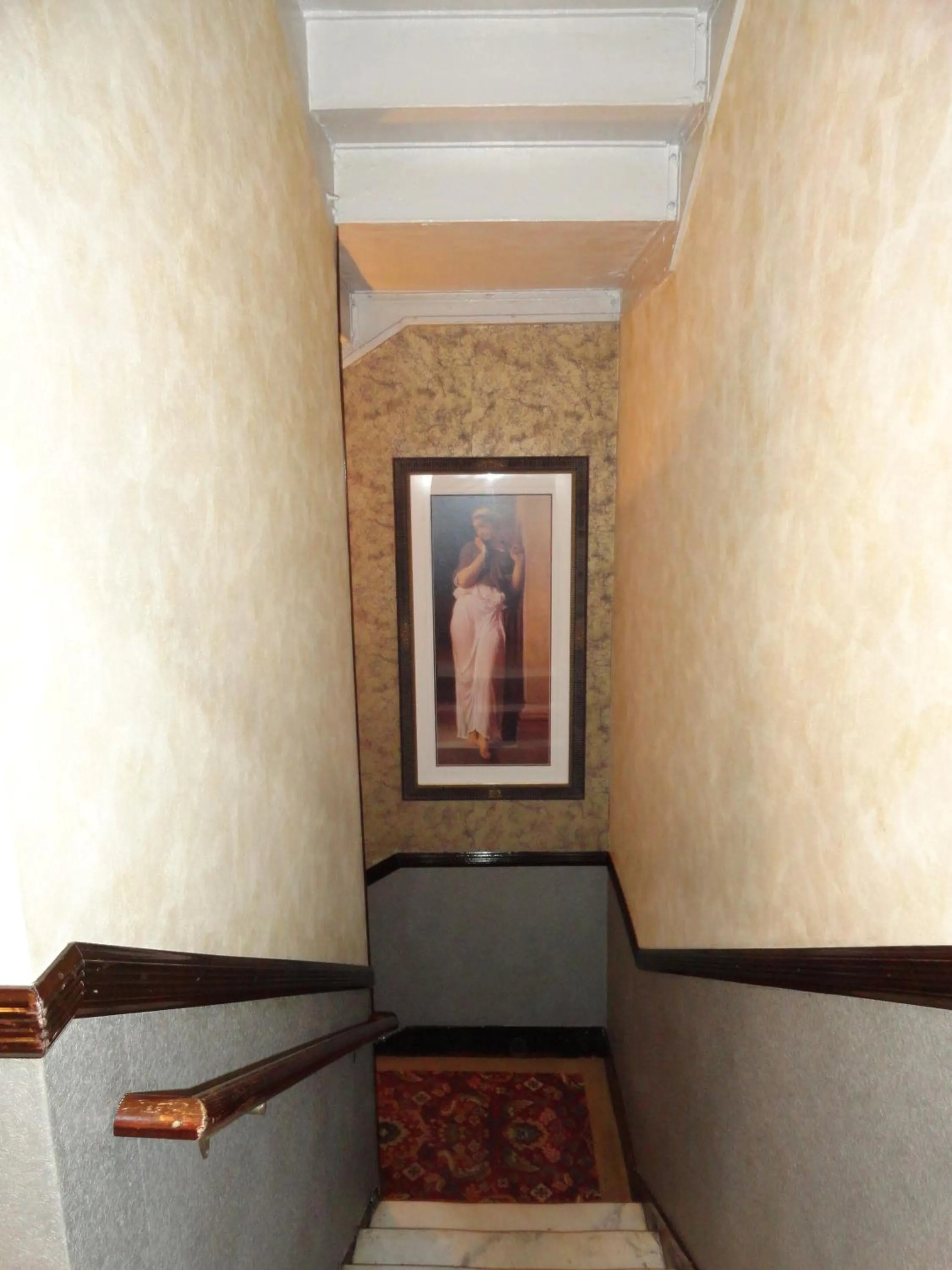 Decorative detail in Hotel 31 Extended Stay