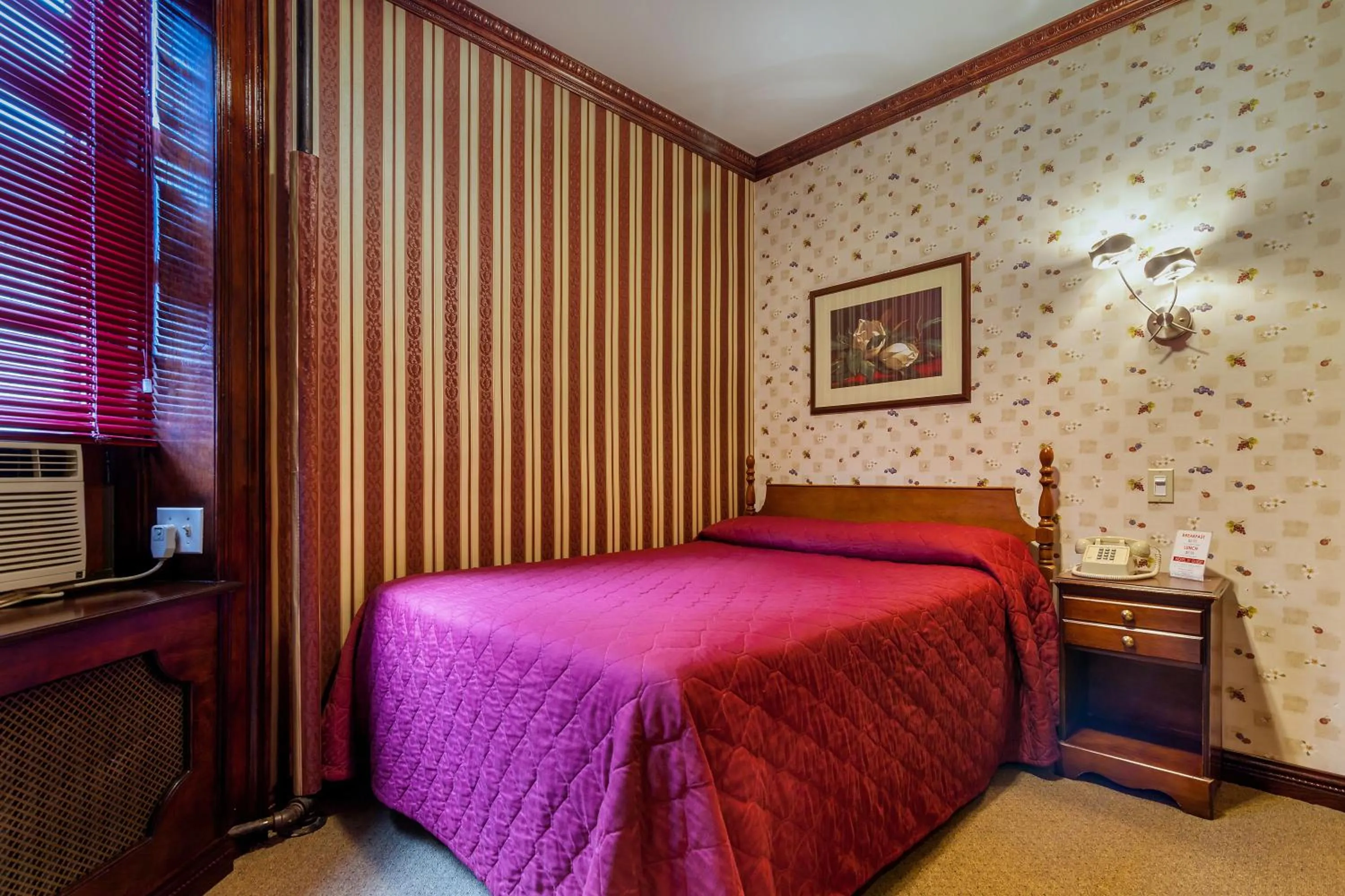 Bedroom, Bed in Hotel 31 Extended Stay