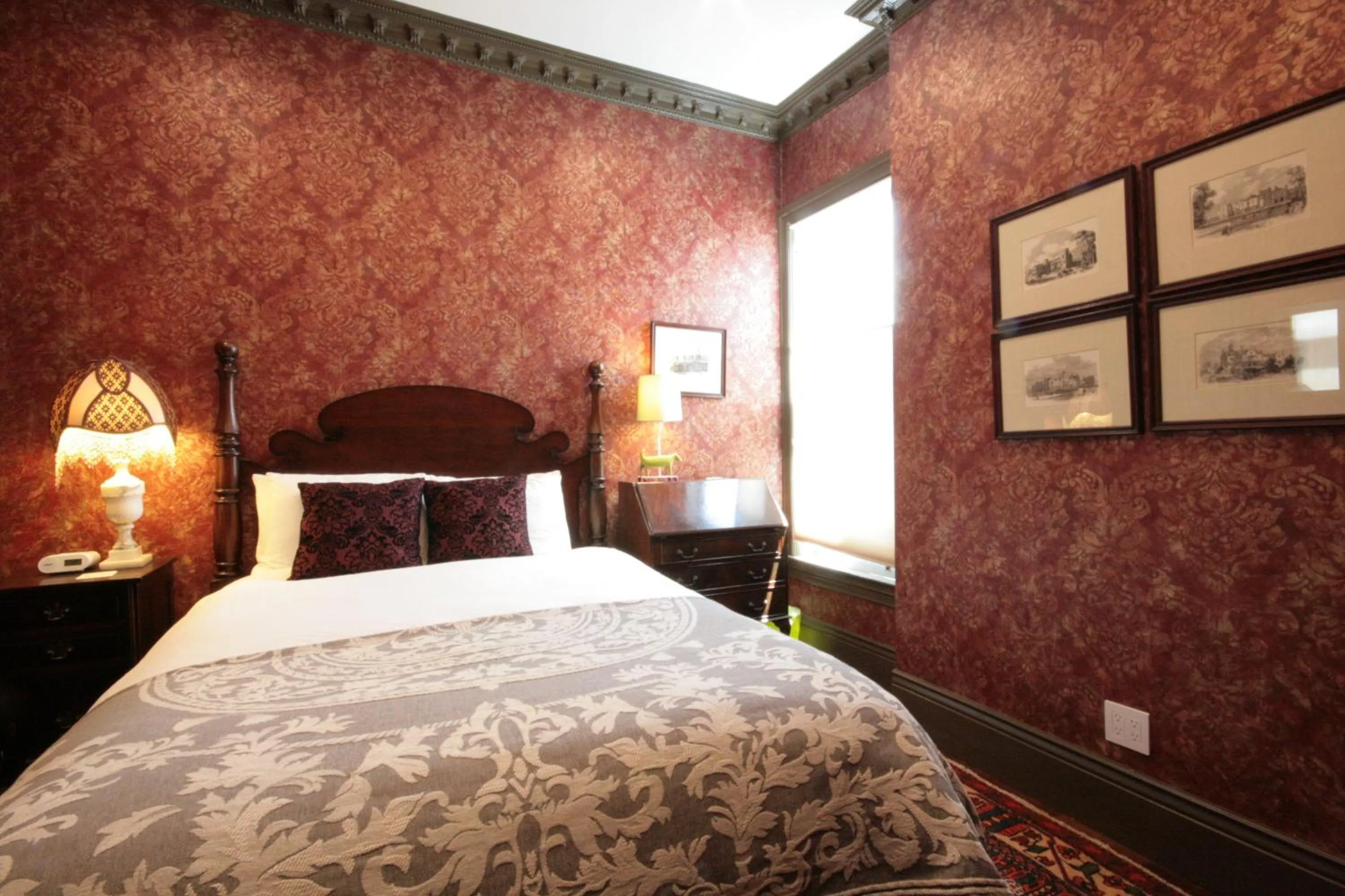 Bed in The Monte Cristo