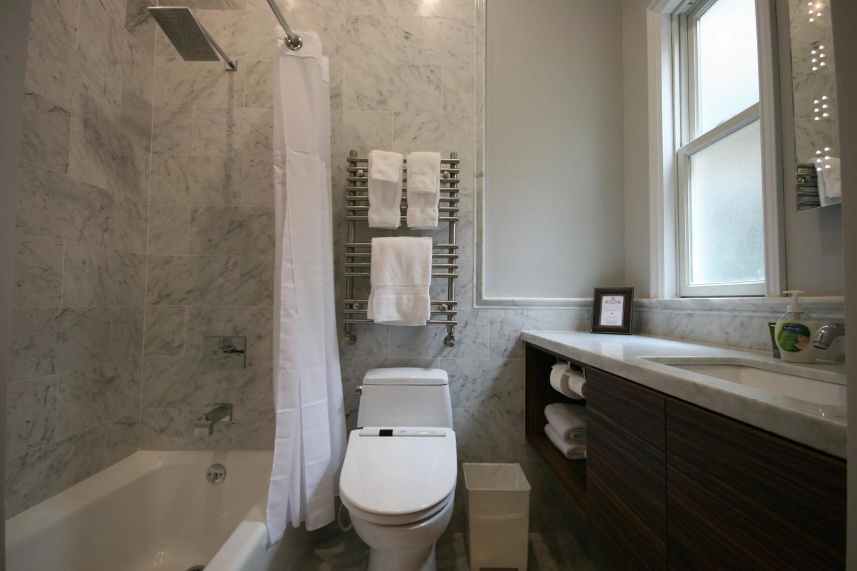 Shower in The Monte Cristo