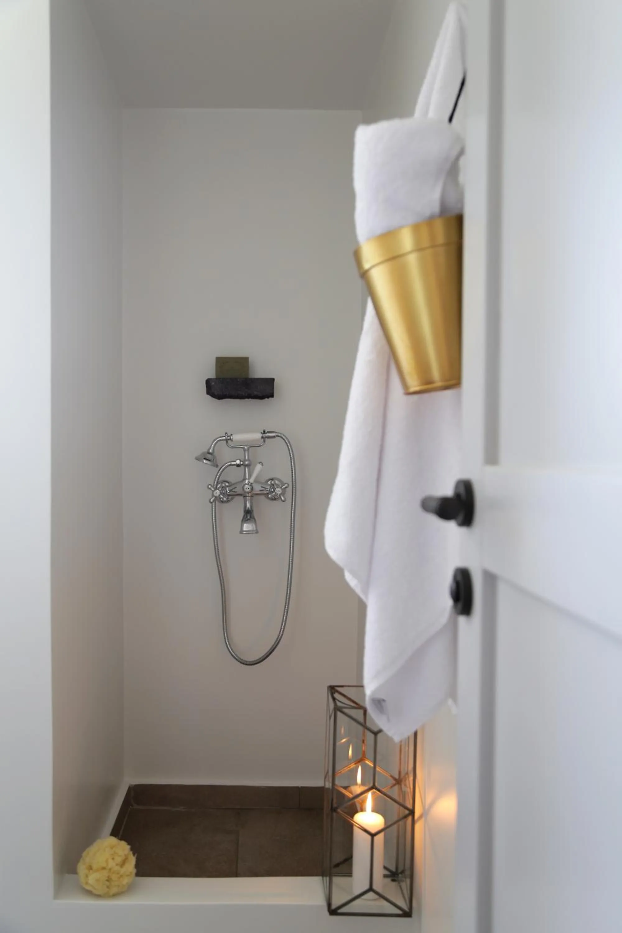 Shower in Vino Houses Santorini