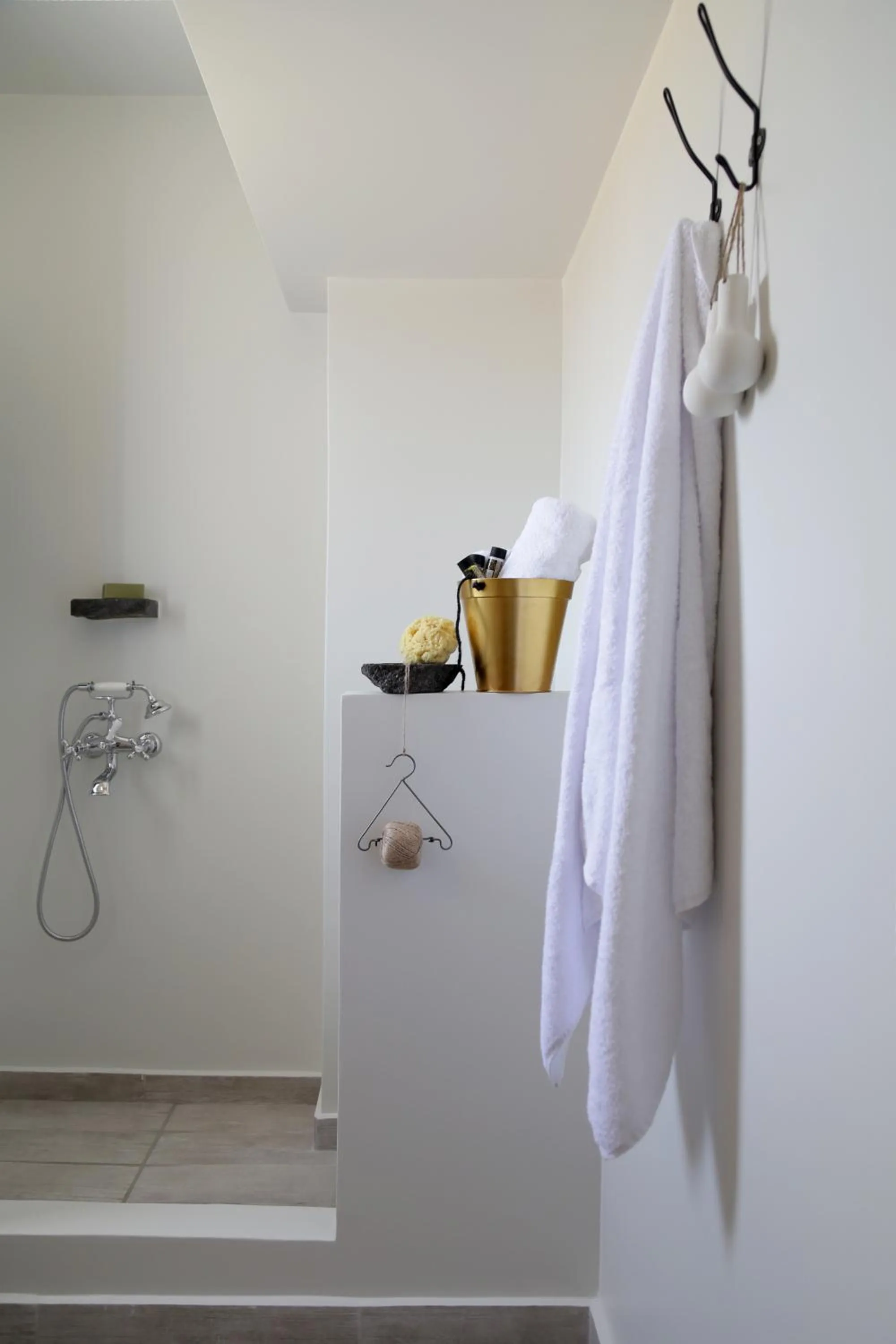 Shower in Vino Houses Santorini