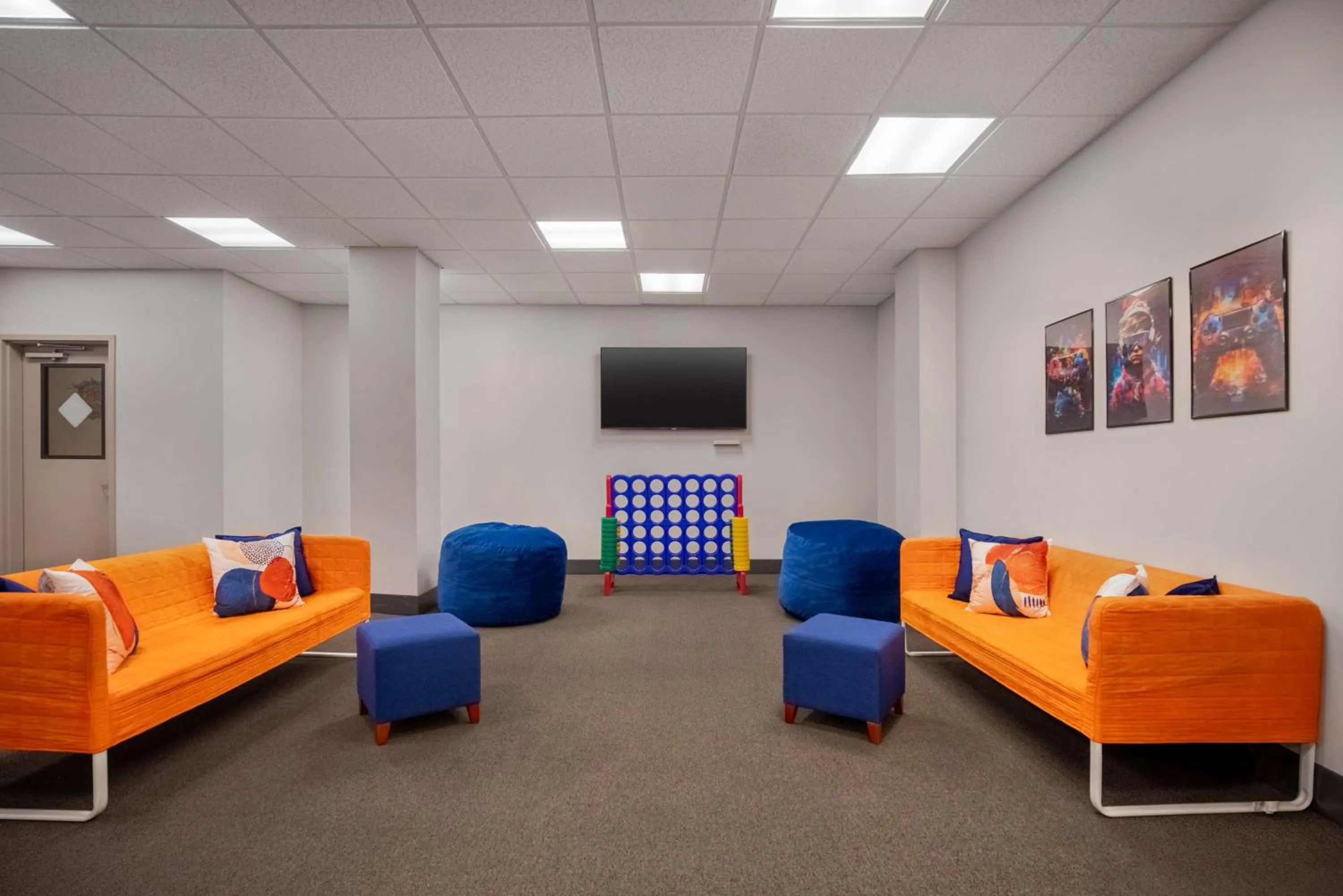 Property building in Hampton Inn Long Island-Brookhaven