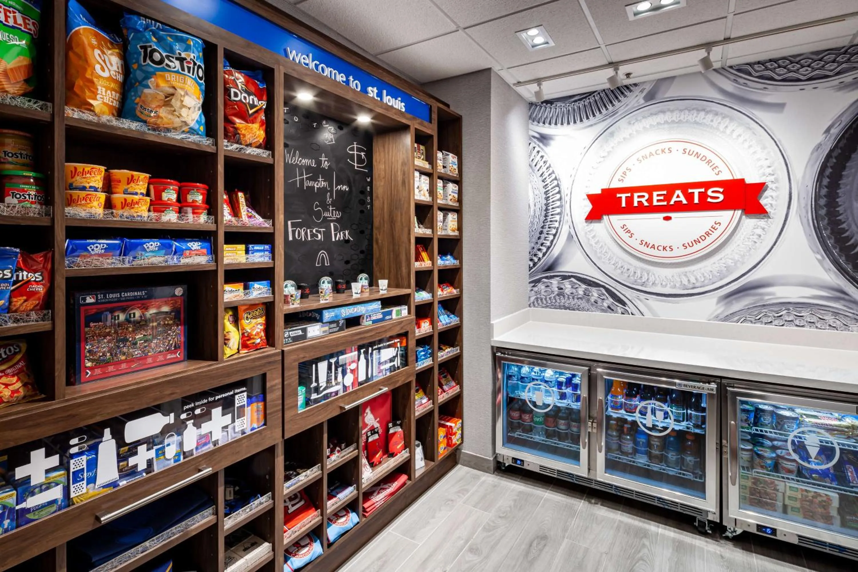 Restaurant/places to eat in Hampton Inn & Suites St. Louis at Forest Park