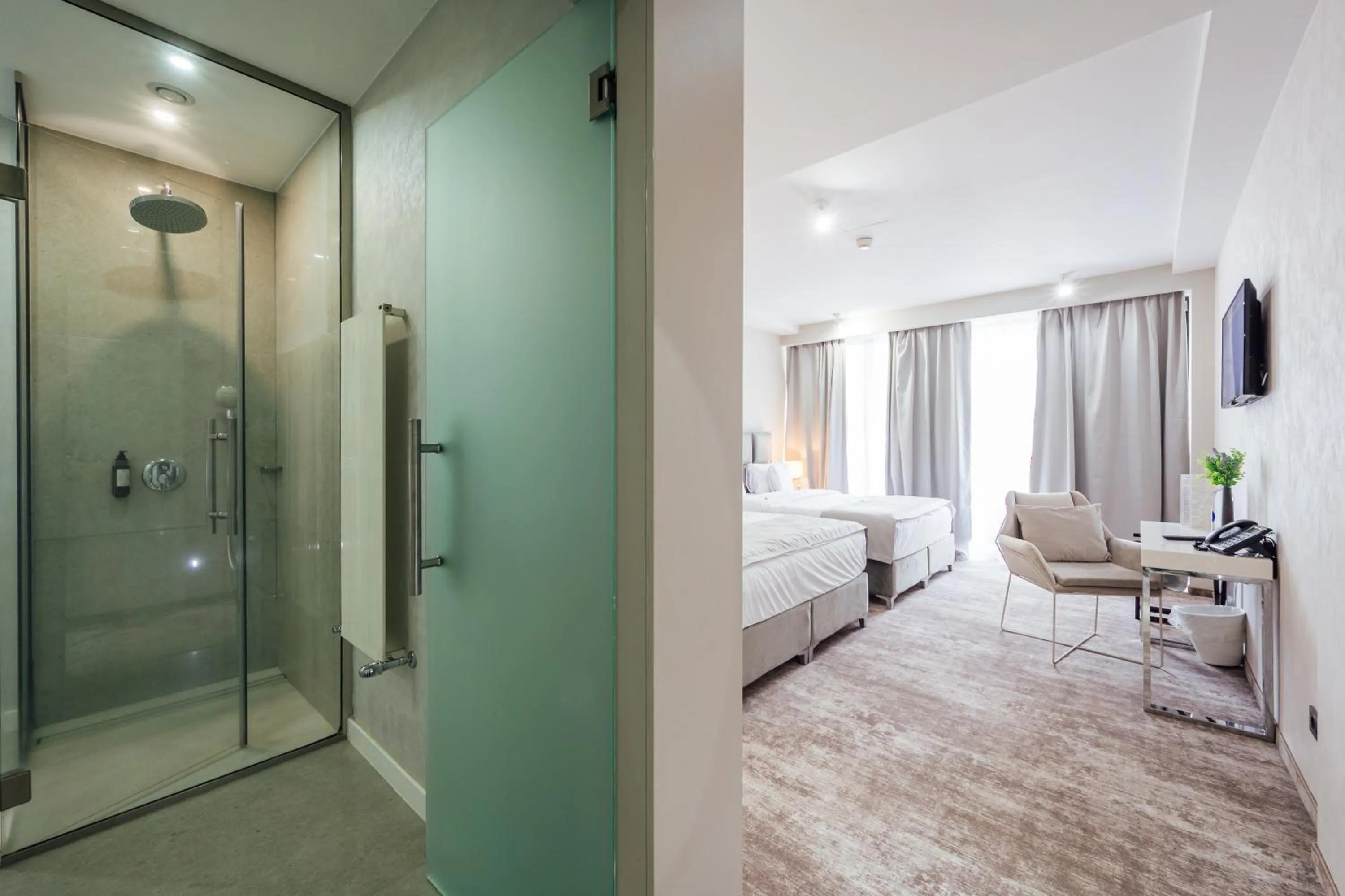 Bed in Fabesca Boutique Hotel & SPA