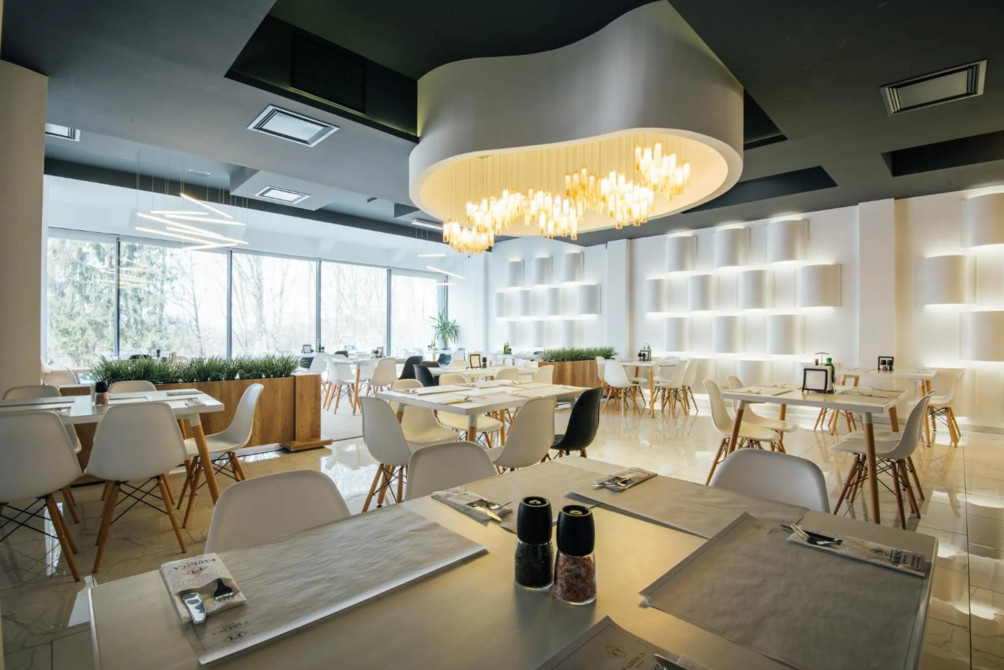 Restaurant/places to eat in Fabesca Boutique Hotel & SPA