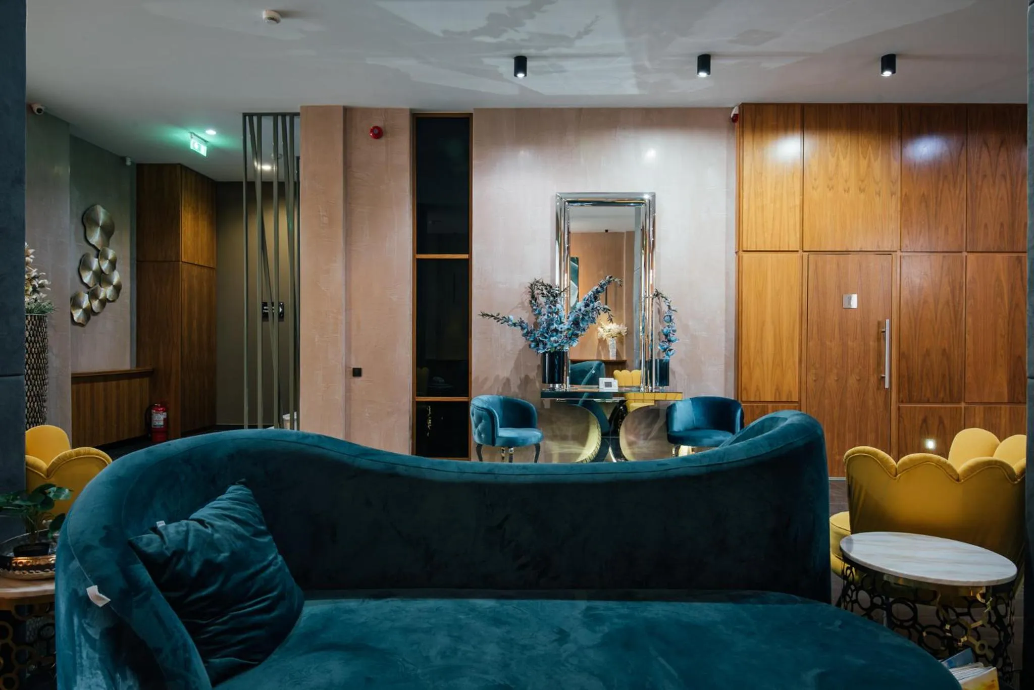 Lobby or reception in Fabesca Boutique Hotel & SPA