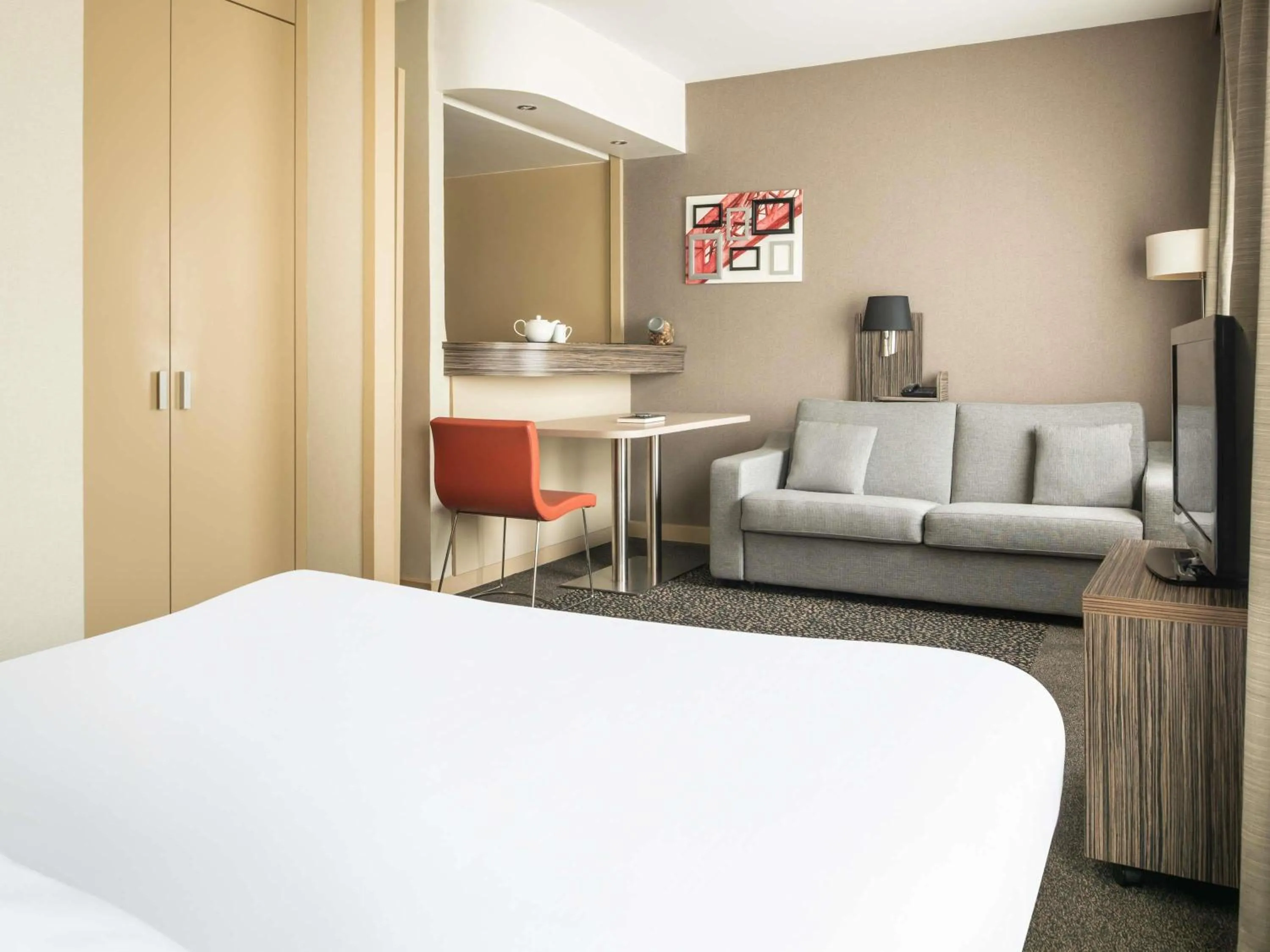 Bedroom, Bed in Aparthotel Adagio La Défense Esplanade