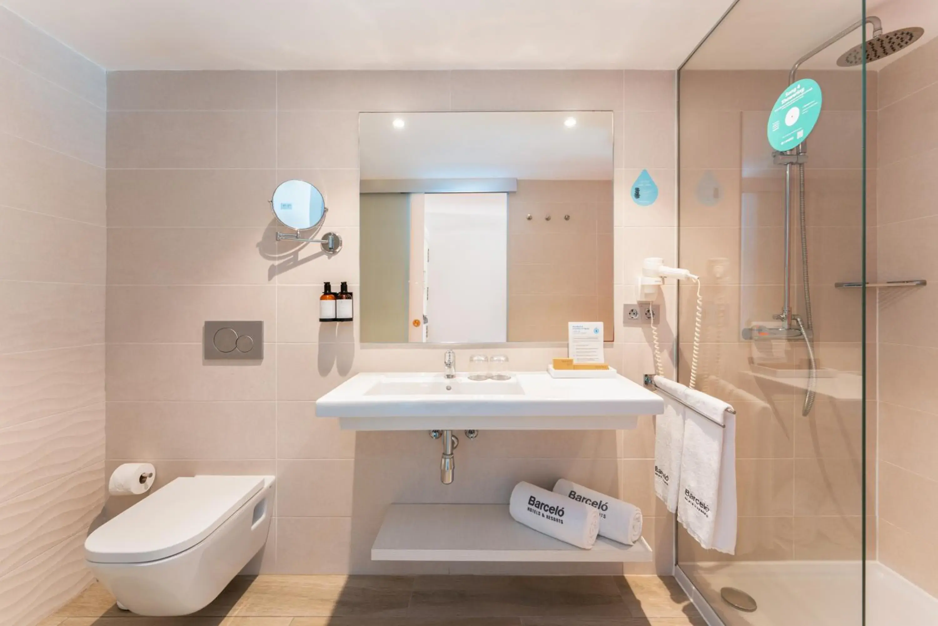 Suite with Pool View in Barceló Corralejo Sands Suite with Pool View in Barceló Corralejo Sands