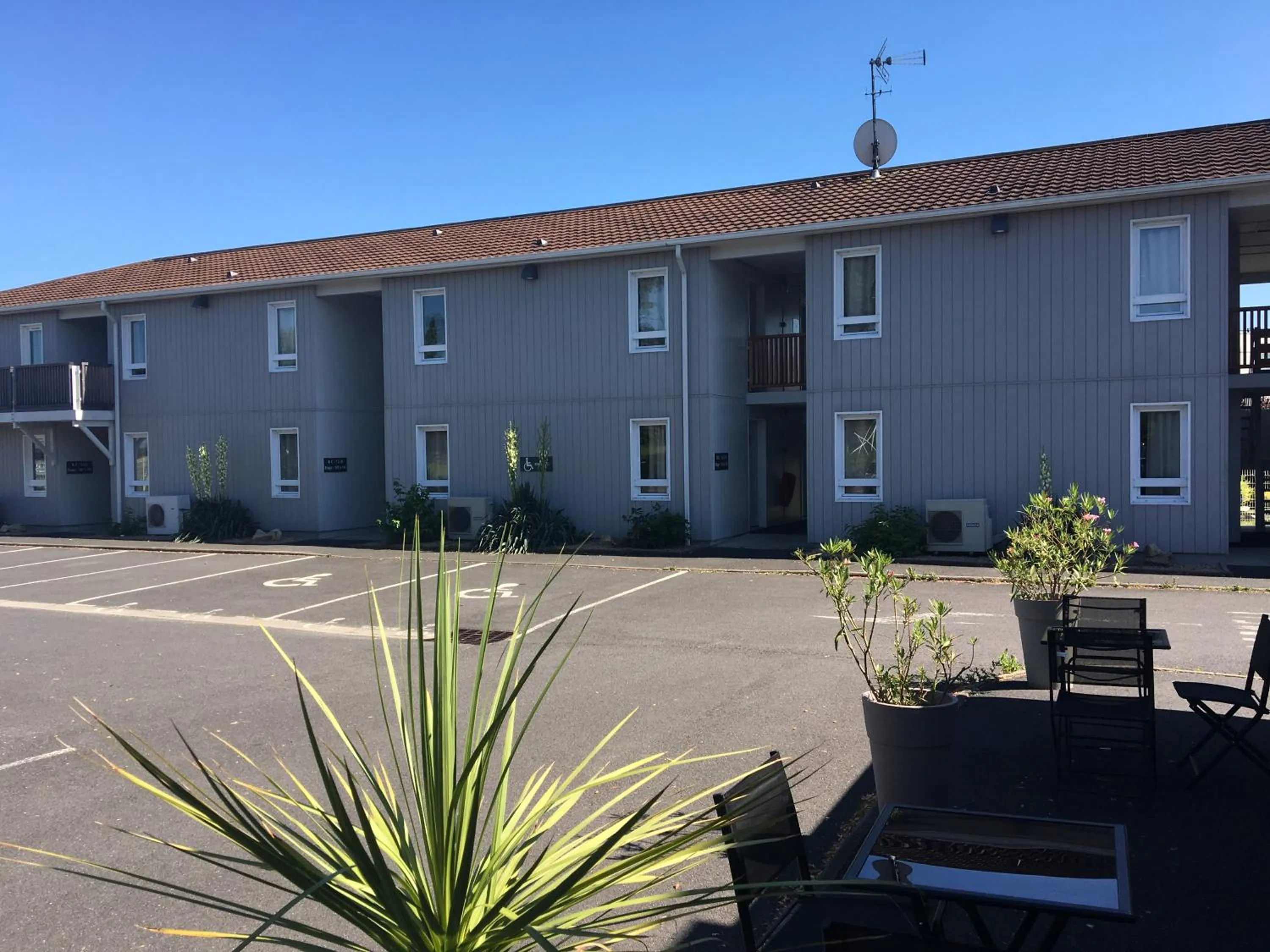Facade/entrance in Fasthôtel Clermont-Ferrand Gerzat