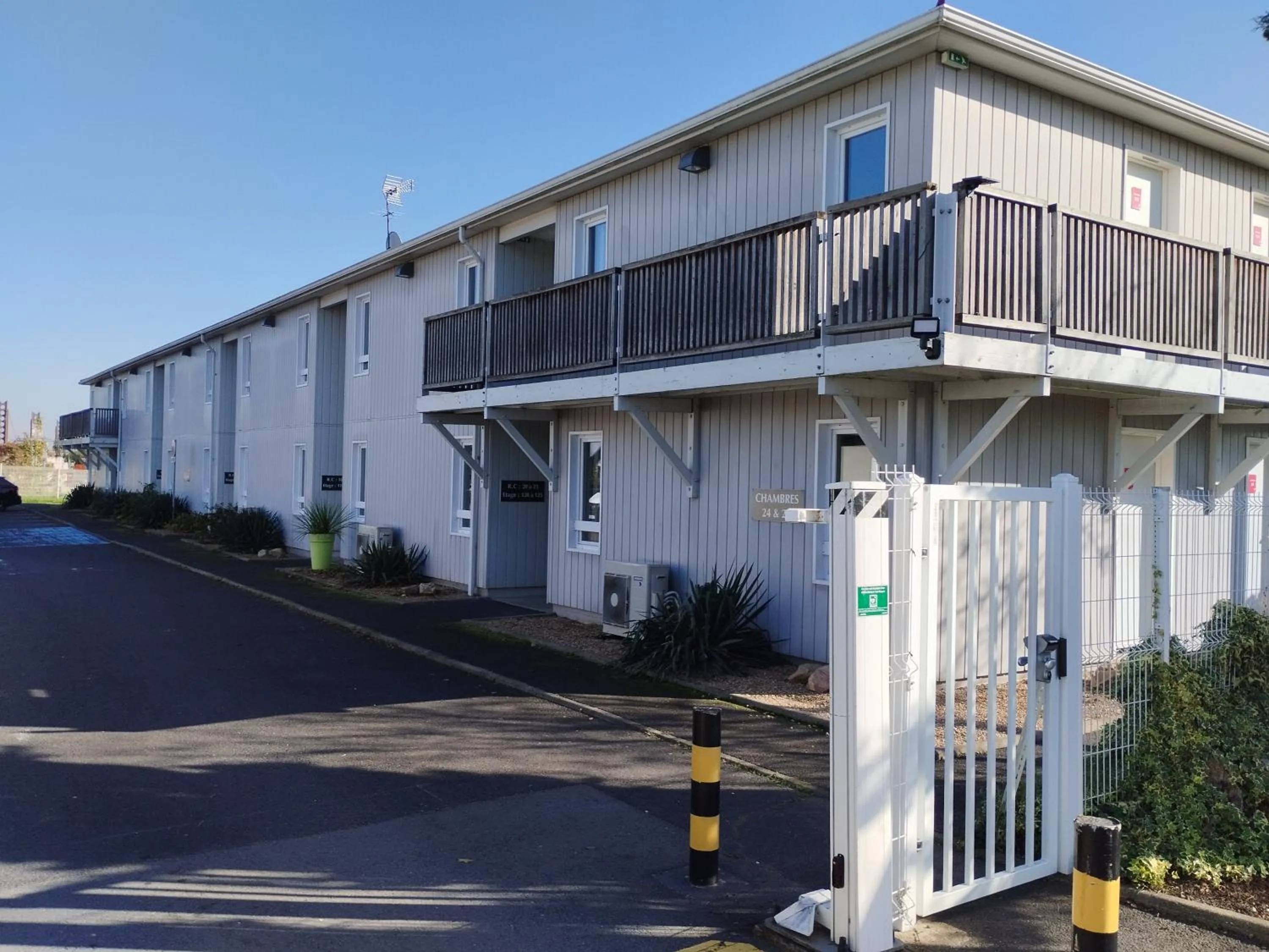 Property building in Fasthôtel Clermont-Ferrand Gerzat