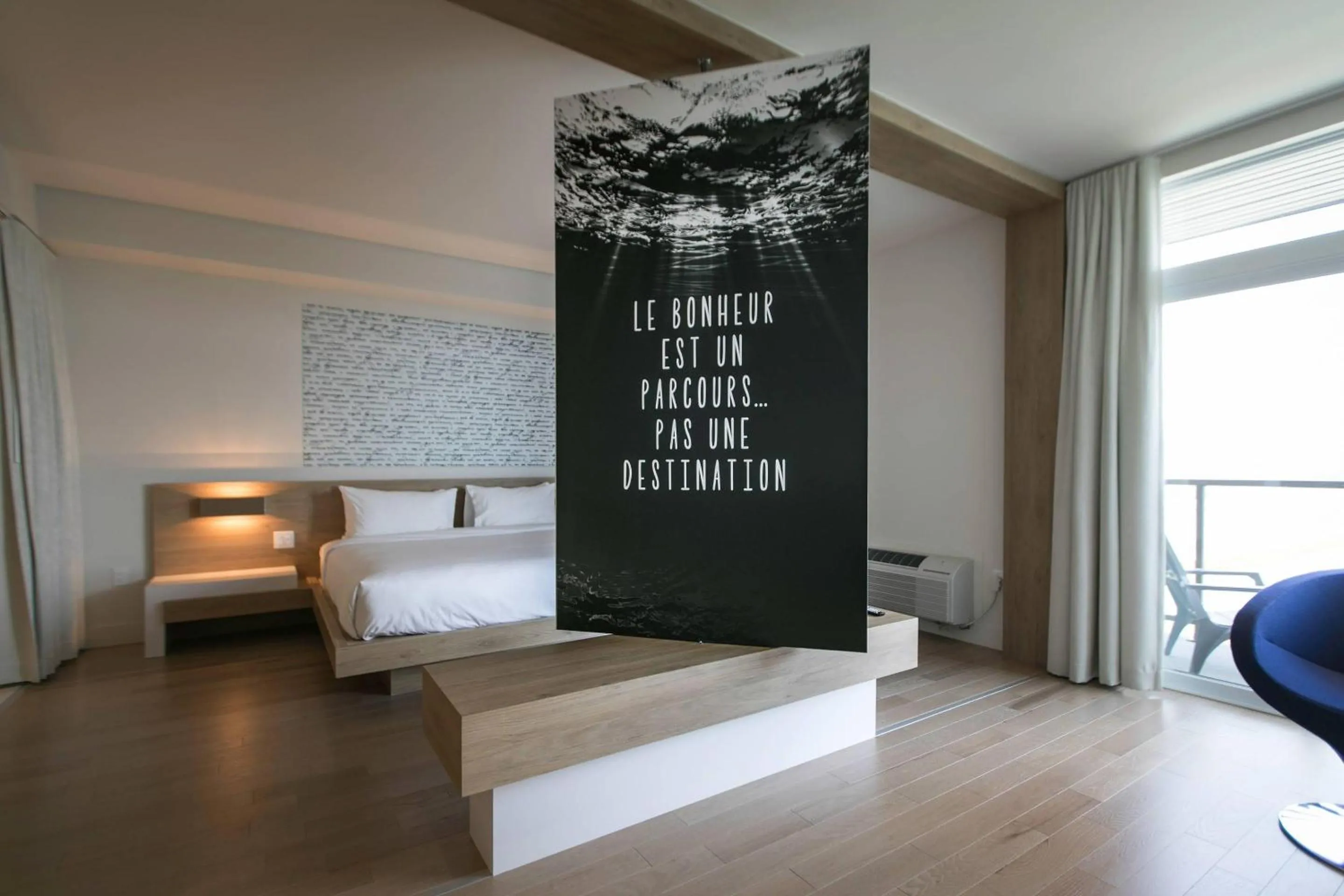 Bedroom, Bed in Hotel du Domaine, an Ascend Collection Hotel