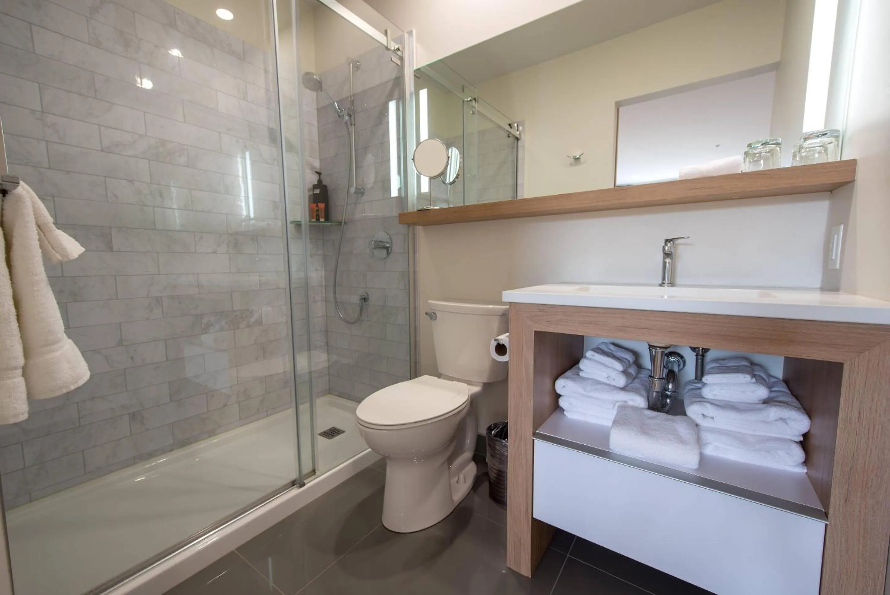 Bedroom in Hotel du Domaine, an Ascend Collection Hotel