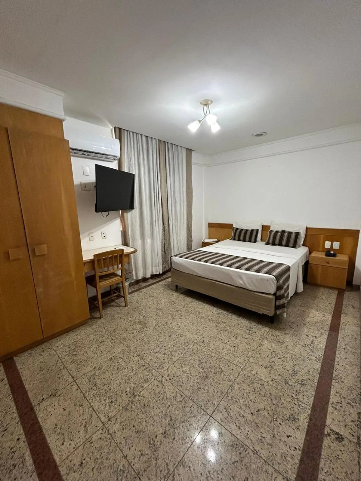 Bedroom, Bed in Residencial Sausalito