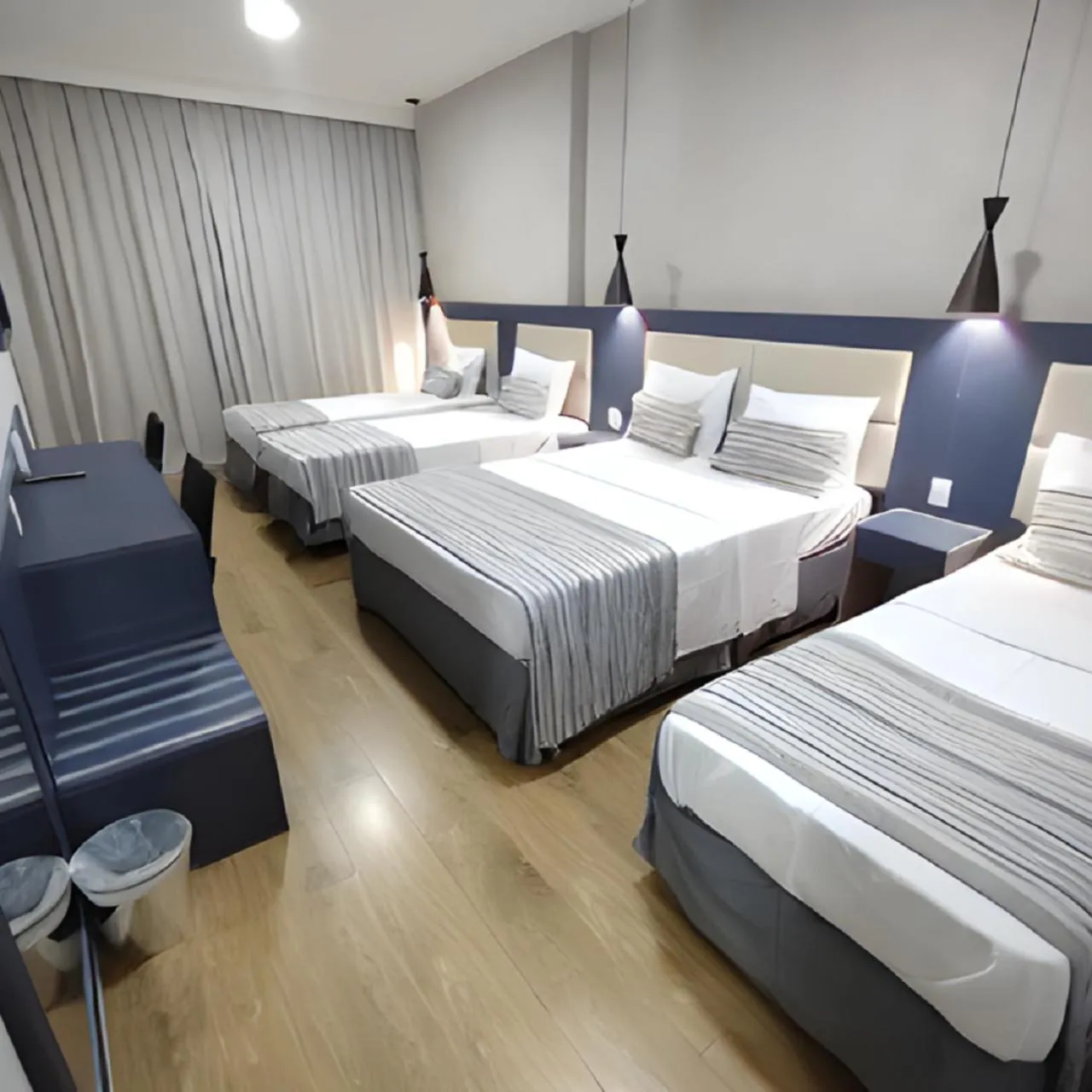 Bedroom, Bed in Residencial Sausalito