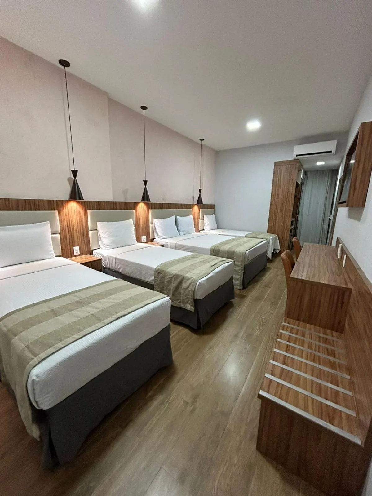 Bedroom, Bed in Residencial Sausalito