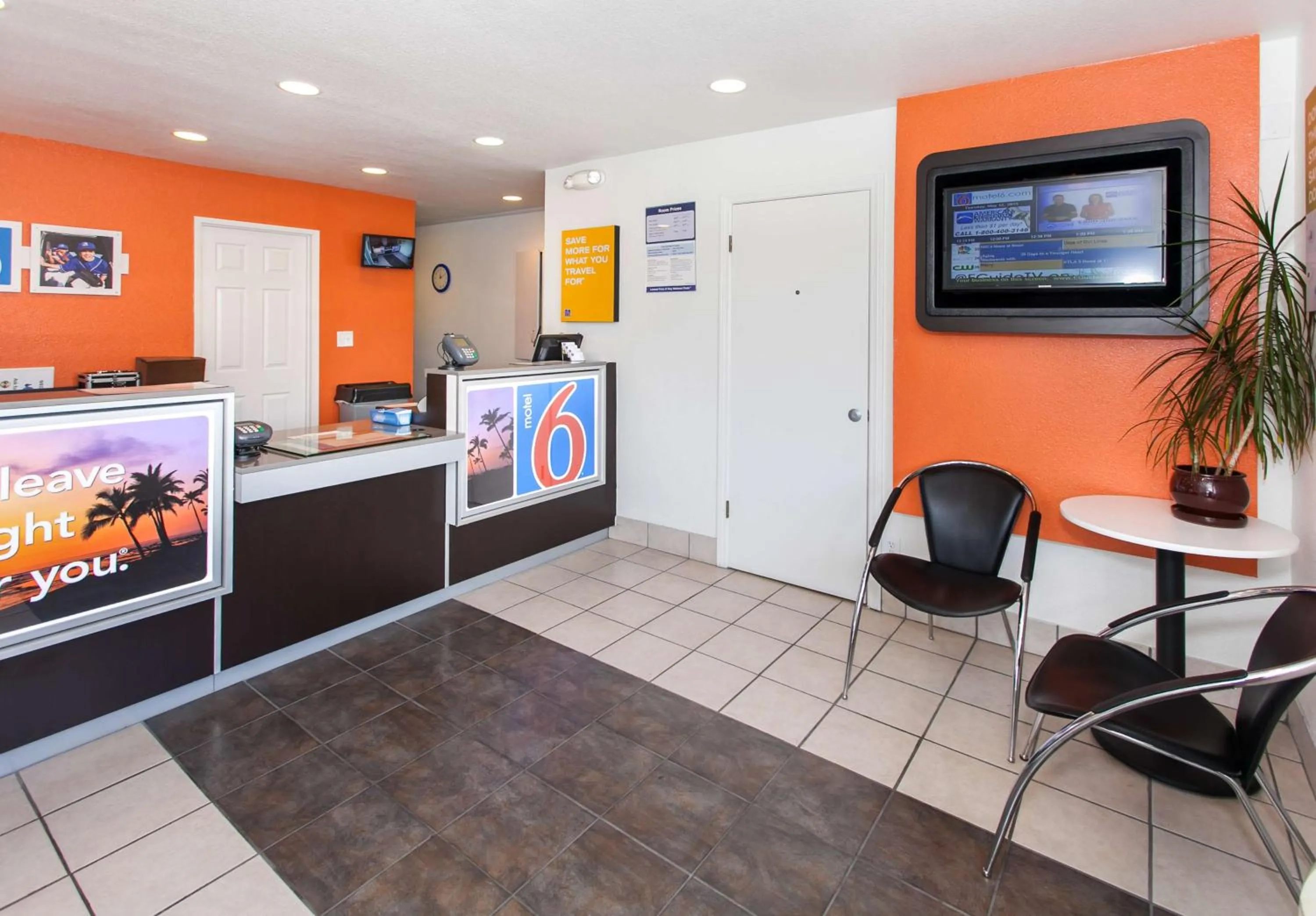 Communal lounge/ TV room in Motel 6-Rosemead, CA - Los Angeles