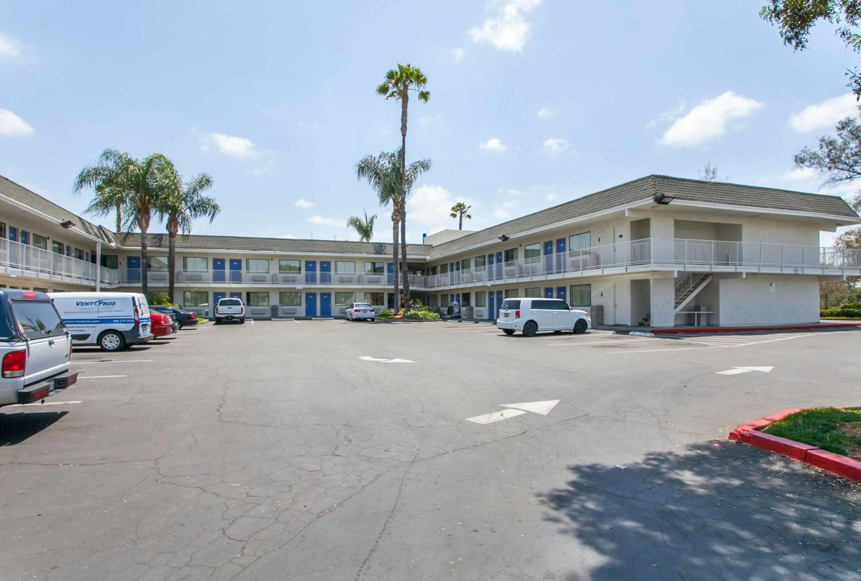 Property building in Motel 6-Rosemead, CA - Los Angeles