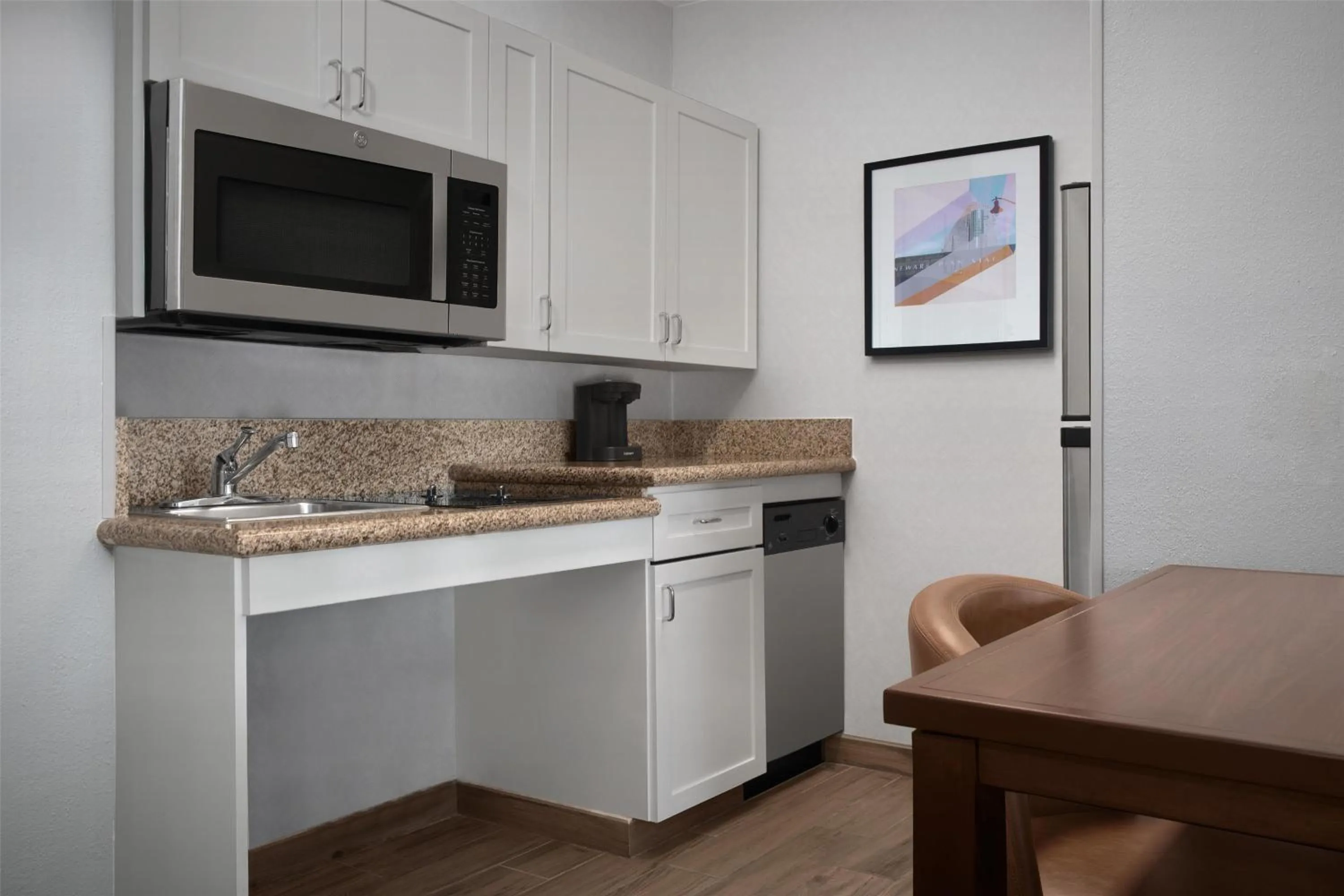 Kitchen or kitchenette in Homewood Suites by Hilton Newark-Cranford