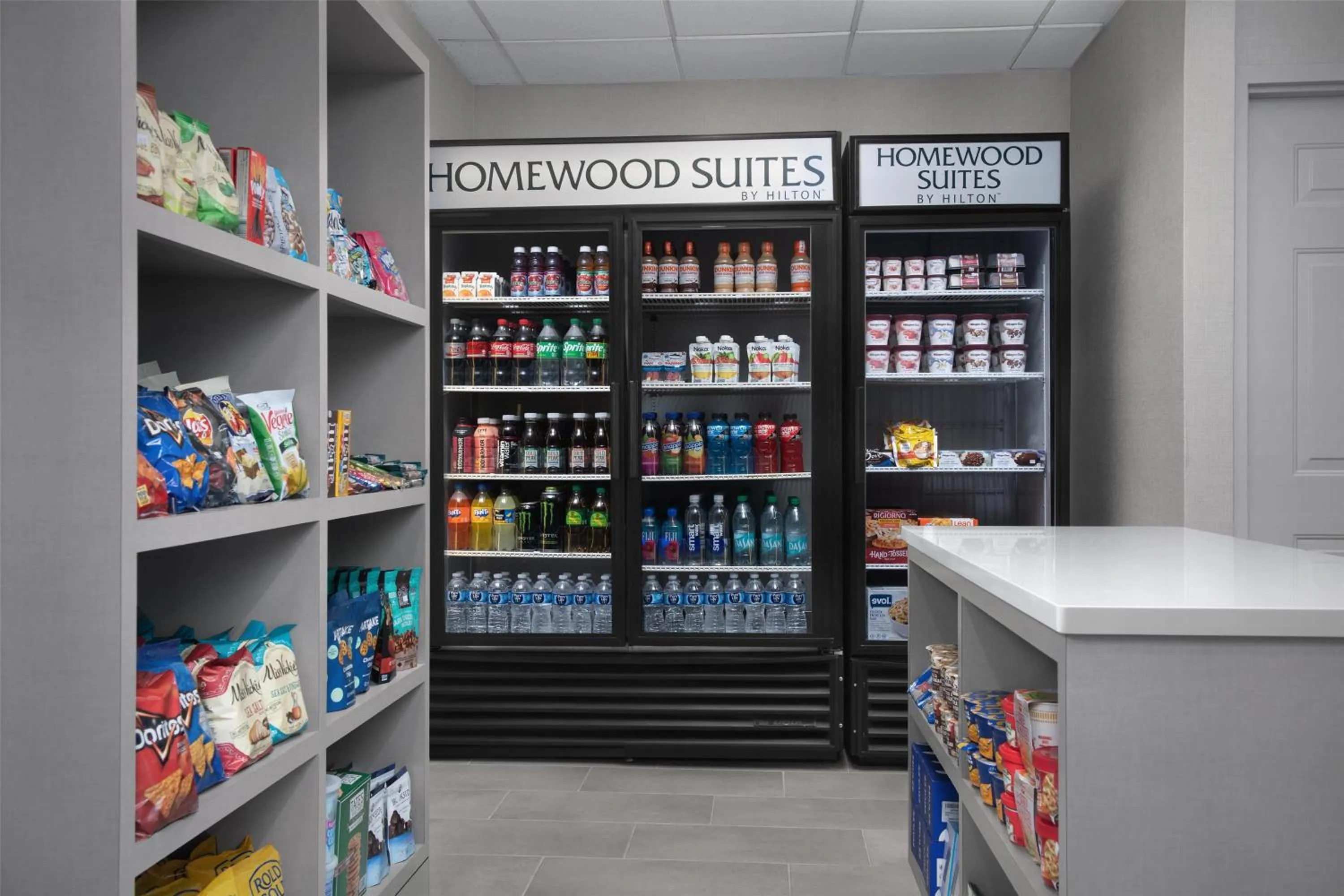 Restaurant/places to eat in Homewood Suites by Hilton Newark-Cranford