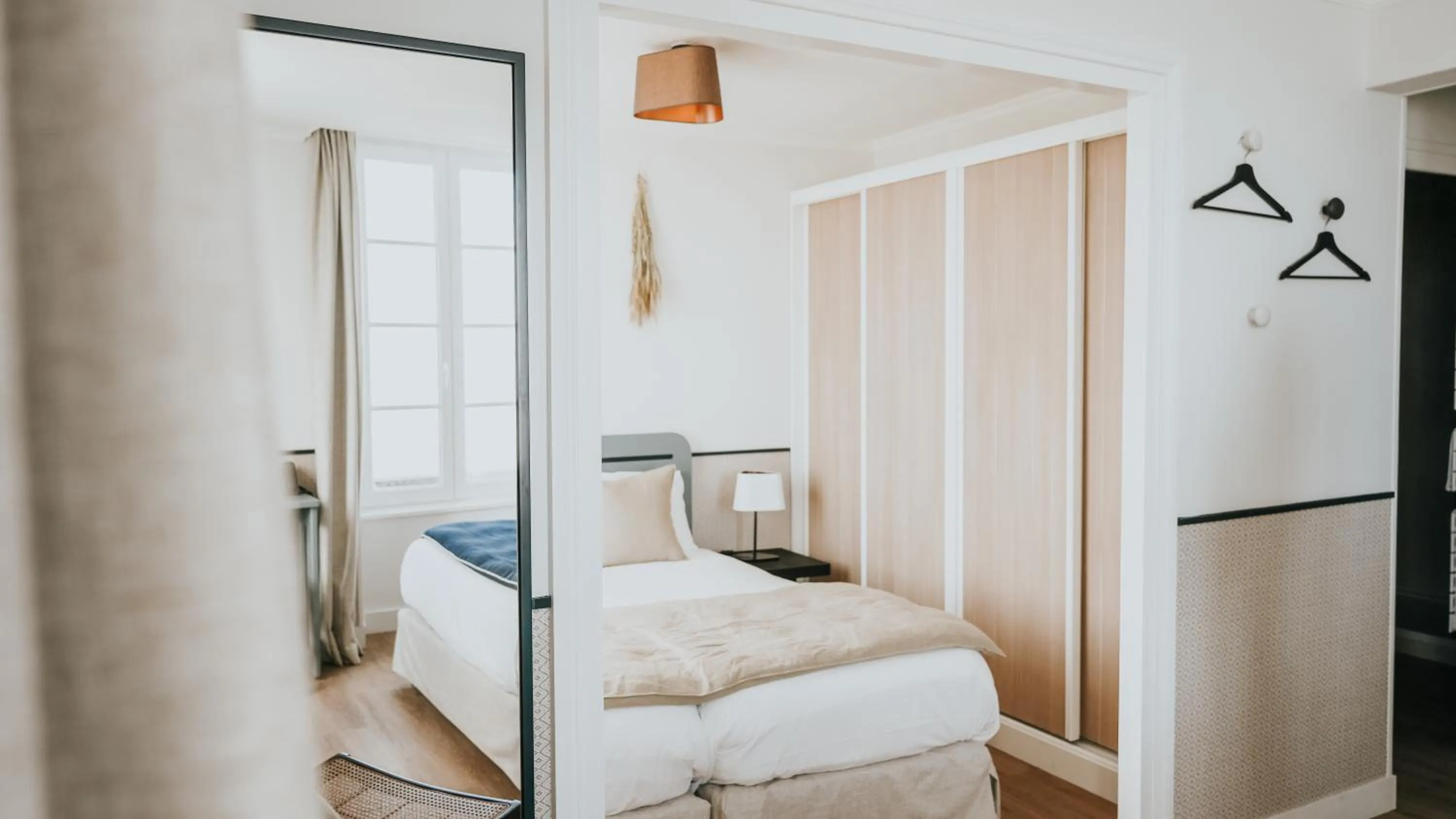 Bed in Hôtel De La Marine