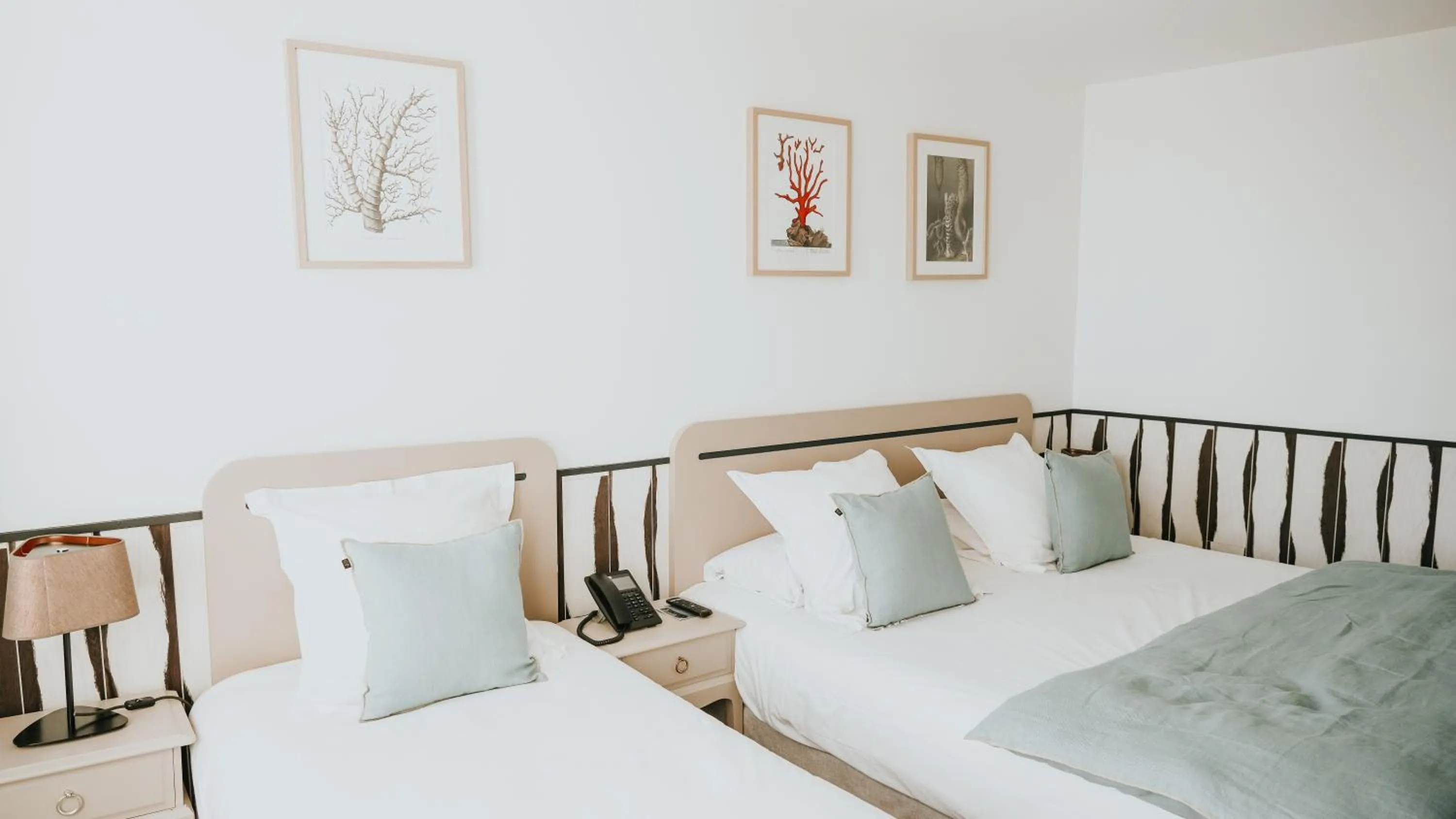 Bed in Hôtel De La Marine