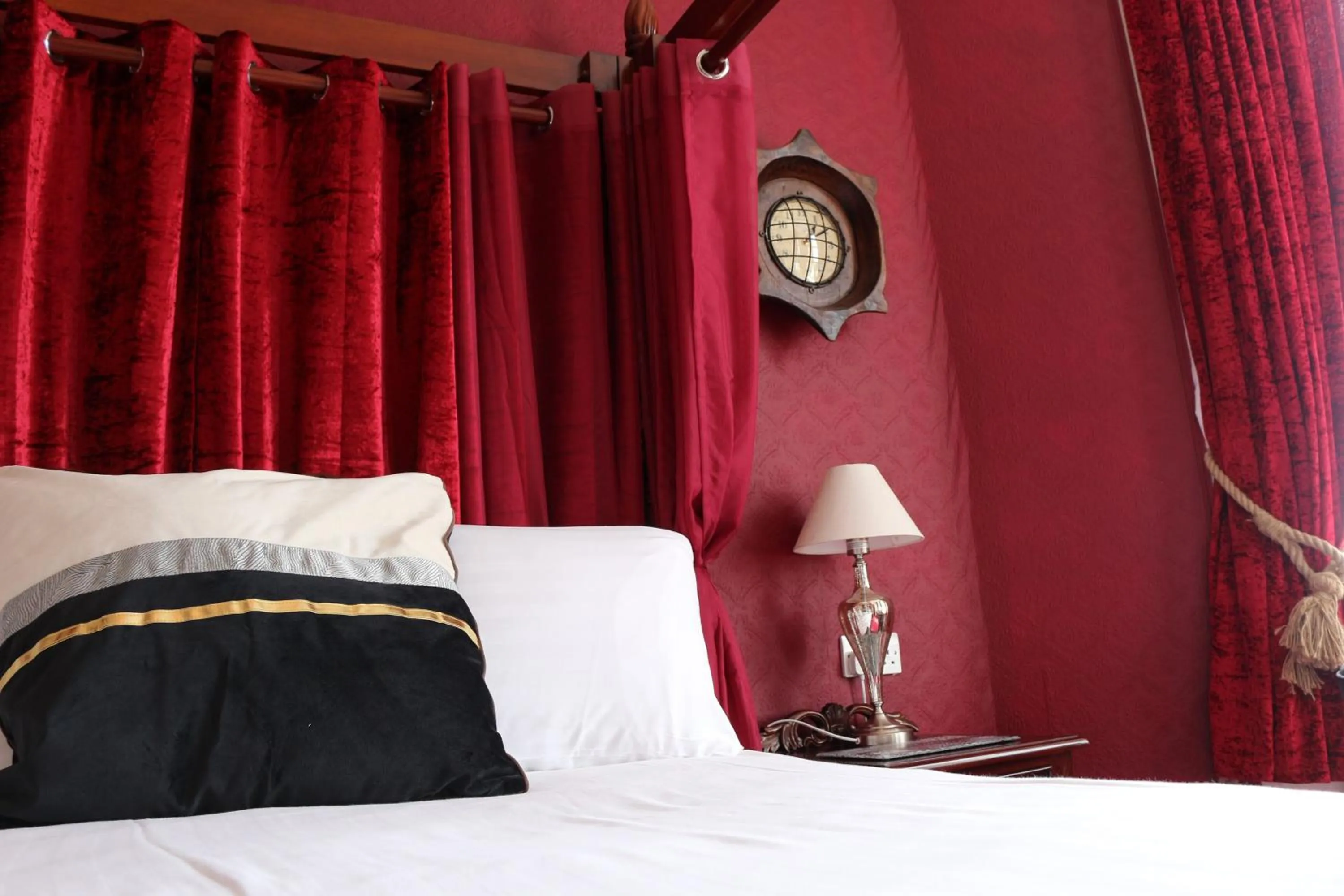 Bedroom, Bed in The Belgrave Hotel Tenby