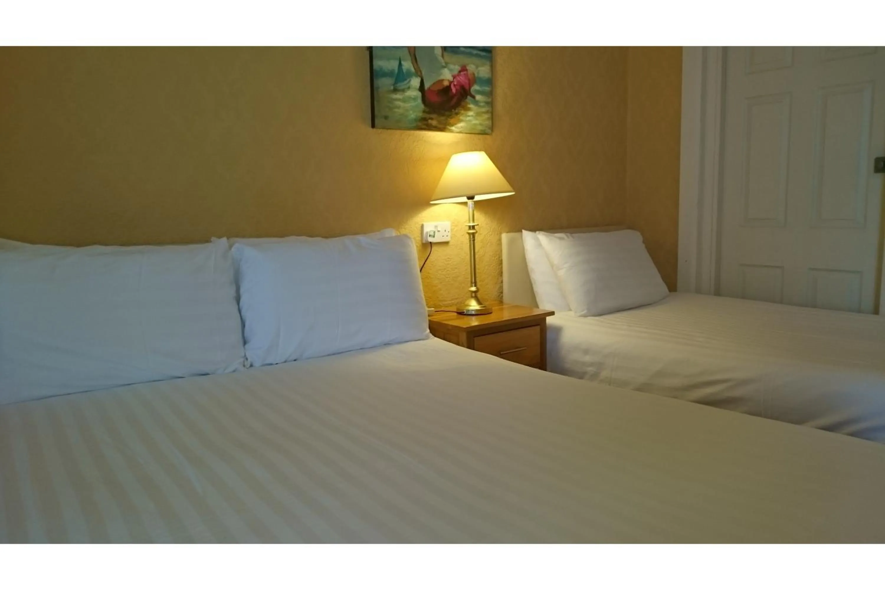 Bedroom, Bed in The Belgrave Hotel Tenby