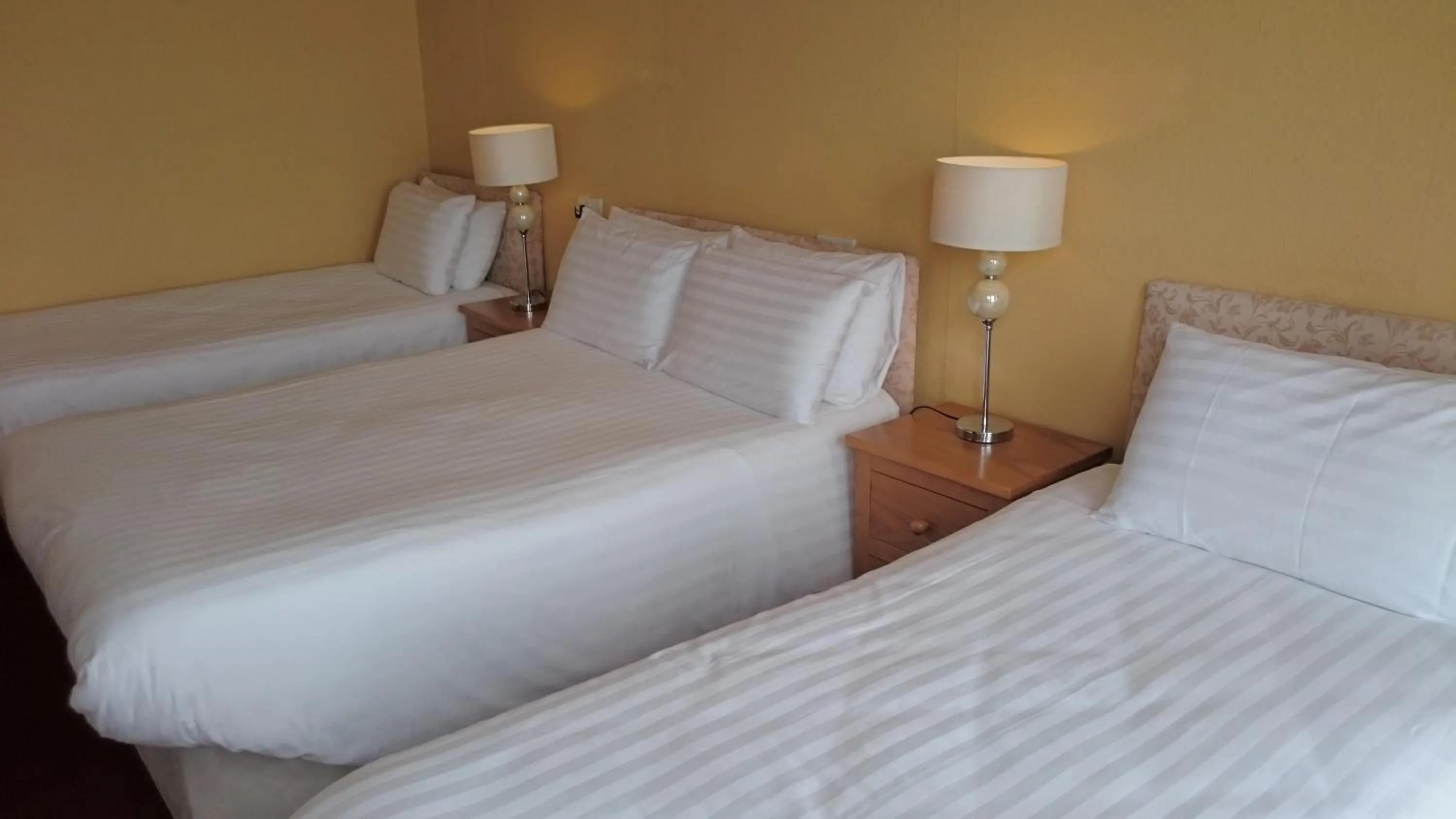 Bedroom, Bed in The Belgrave Hotel Tenby