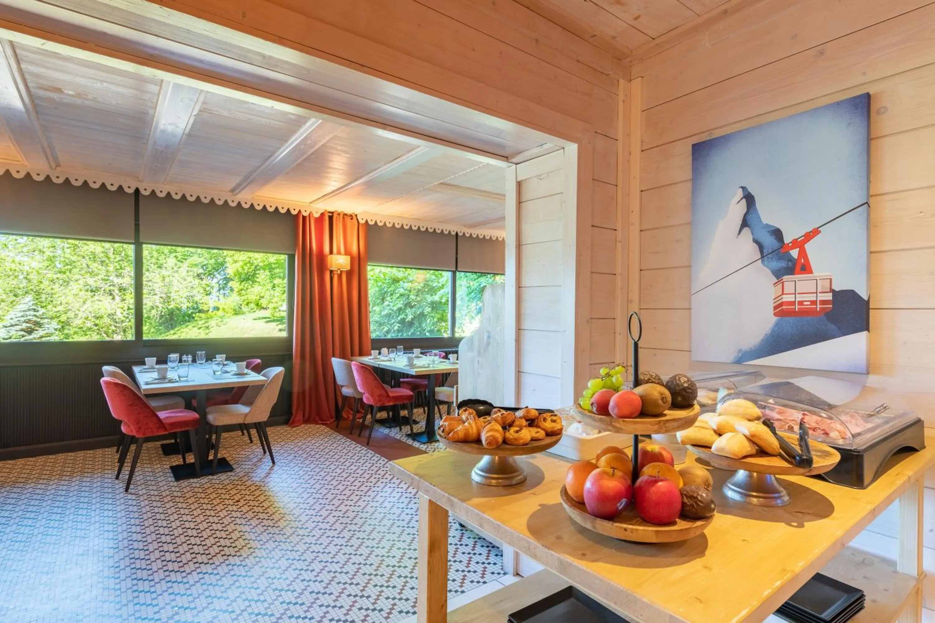 Buffet breakfast in Hotel Le Bois Joli