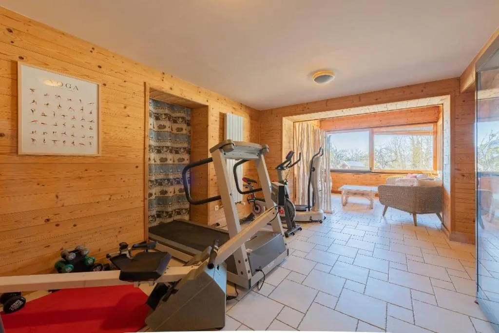 Fitness centre/facilities in Hotel Le Bois Joli