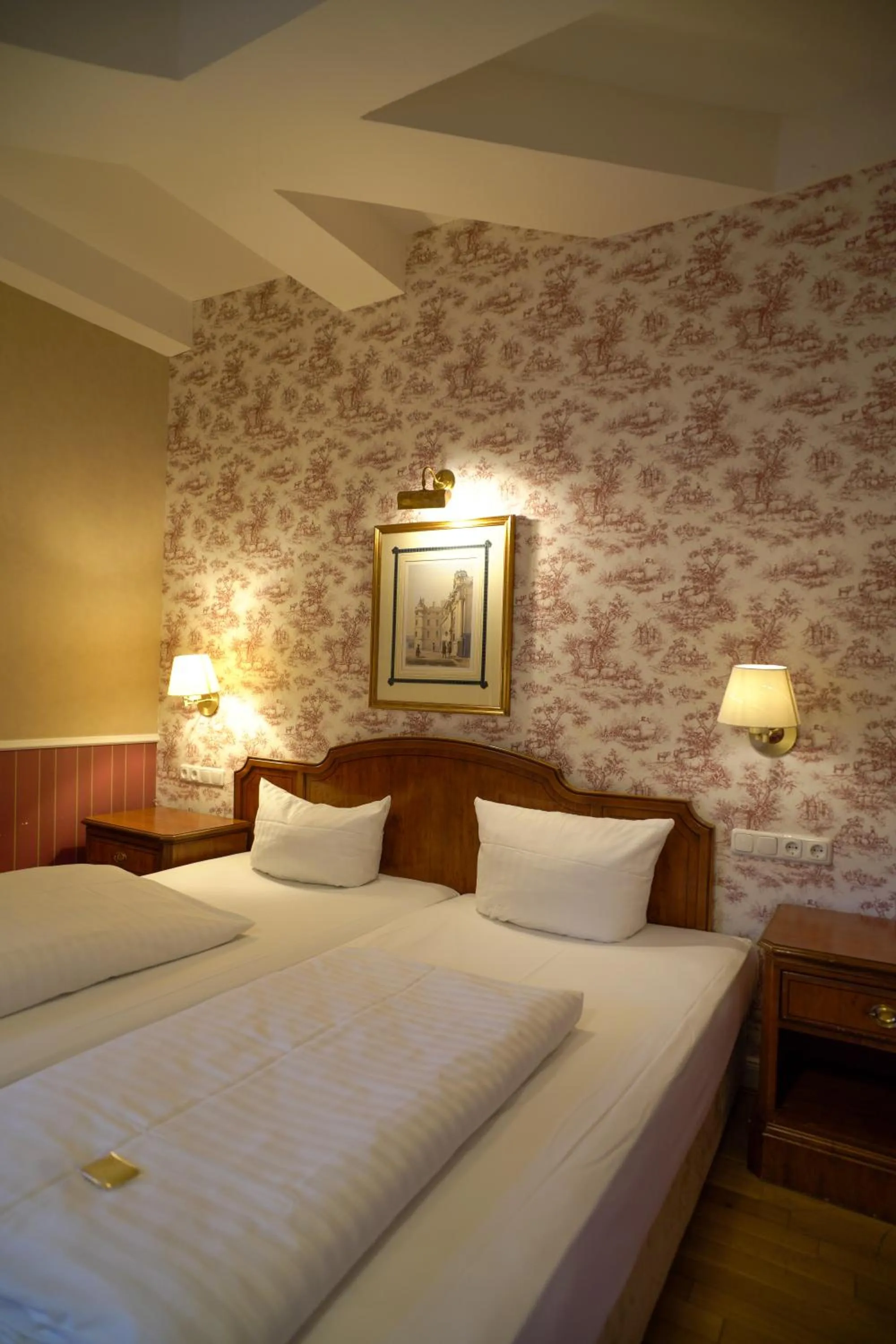 Bed in Klosterhotel Wöltingerode