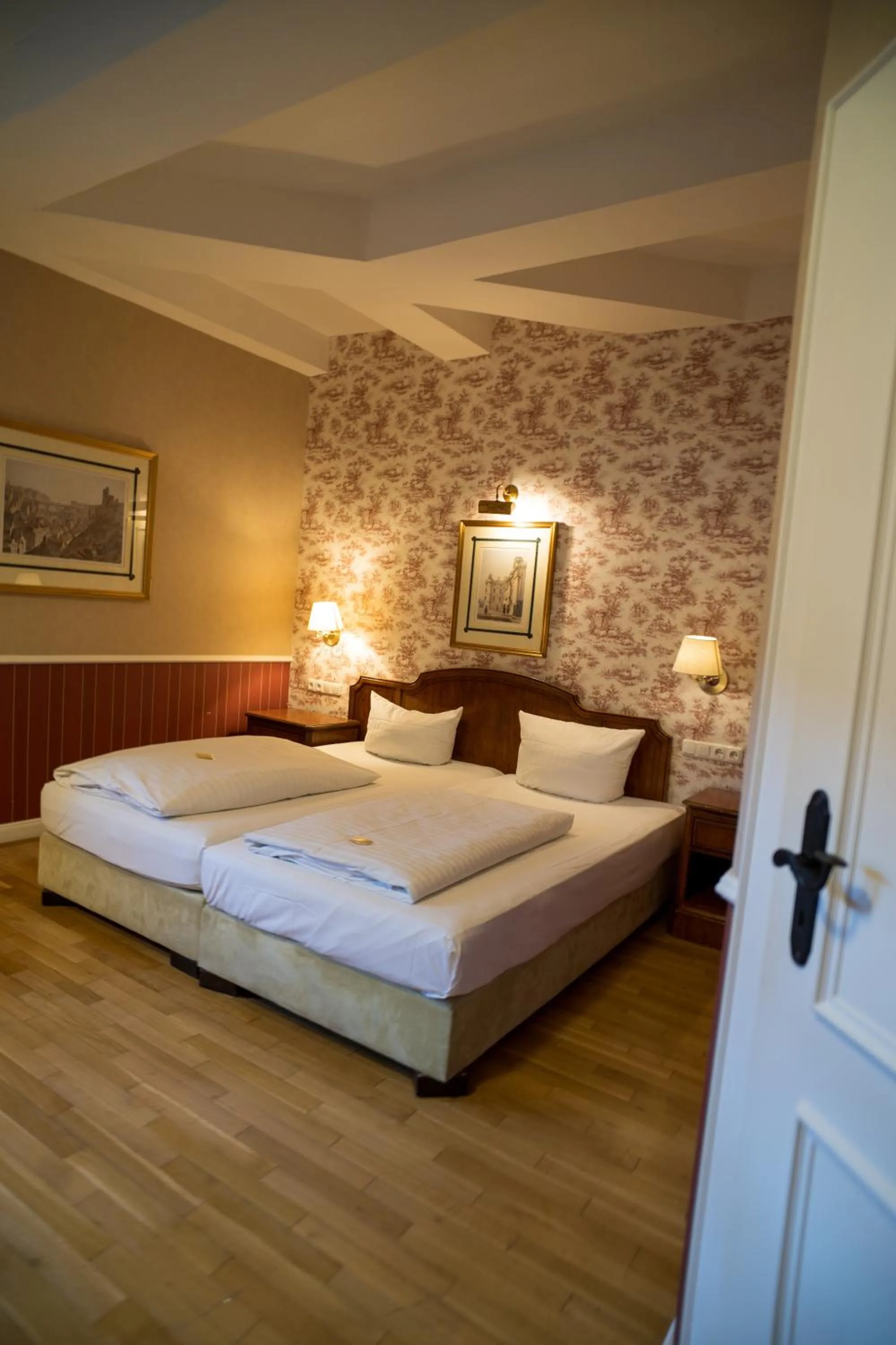 Photo of the whole room, Bed in Klosterhotel Wöltingerode