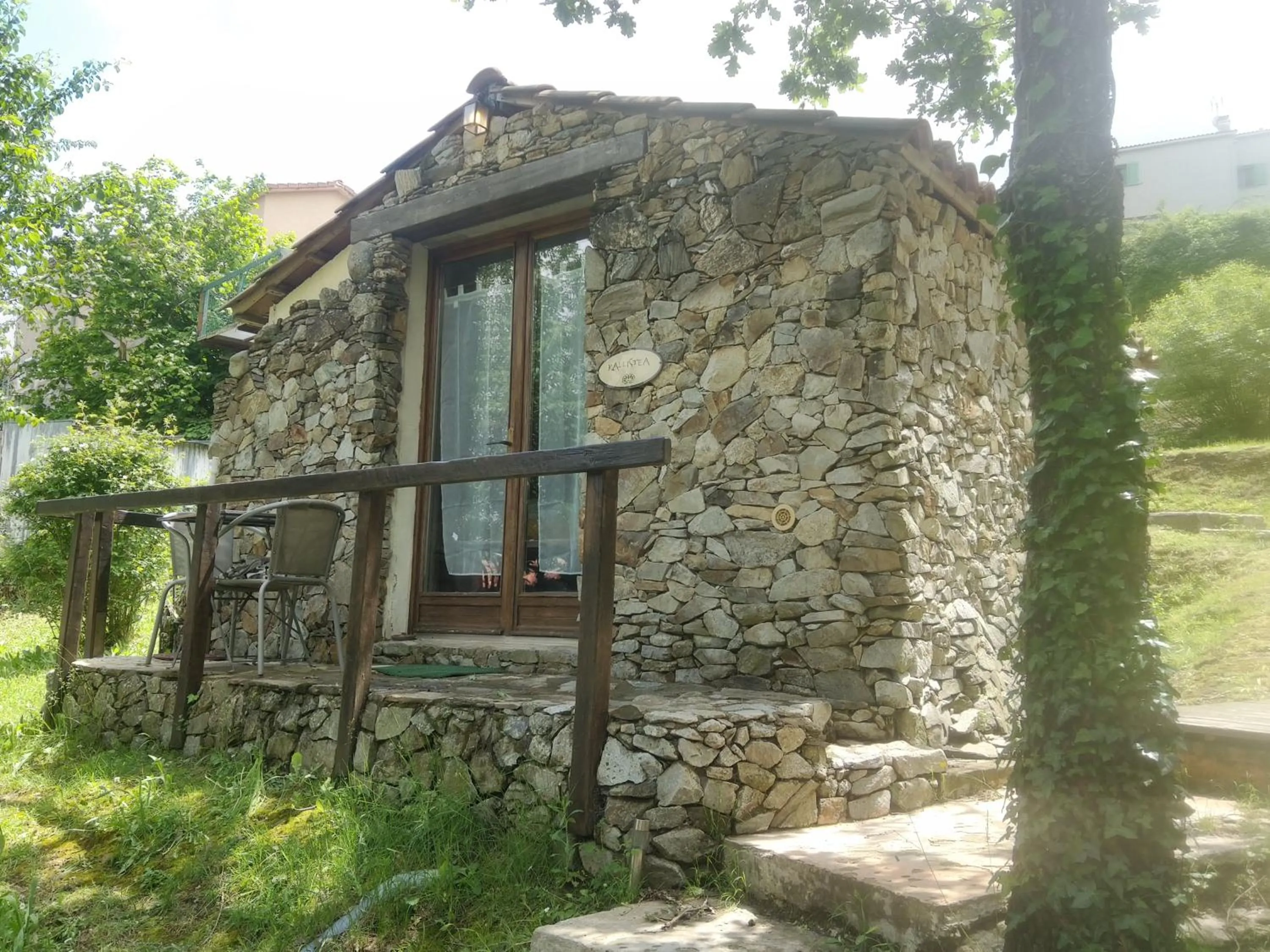 Property building in Villa Praesidio
