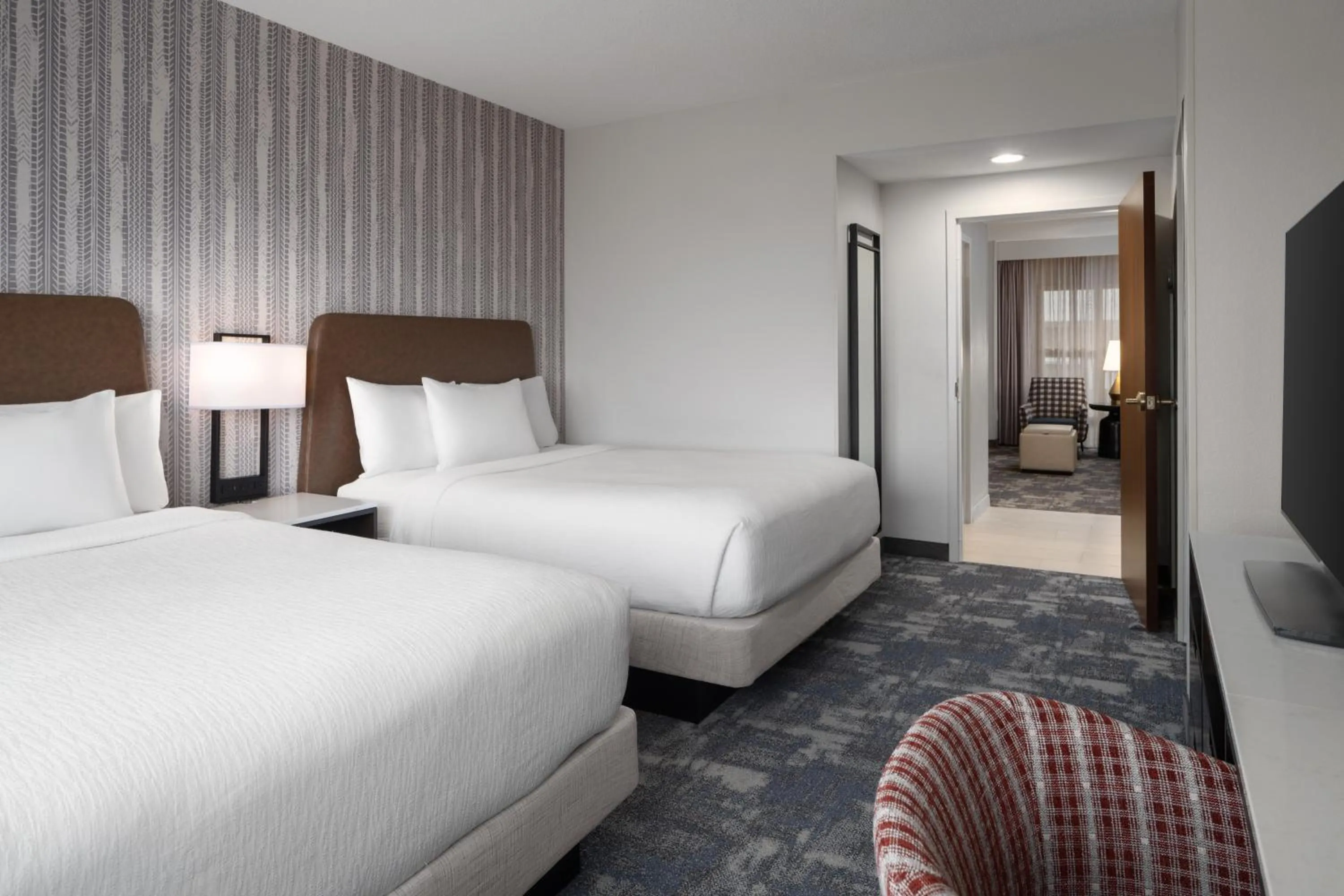 Bedroom, Bed in Embassy Suites by Hilton Charlotte Concord Golf Resort & Spa