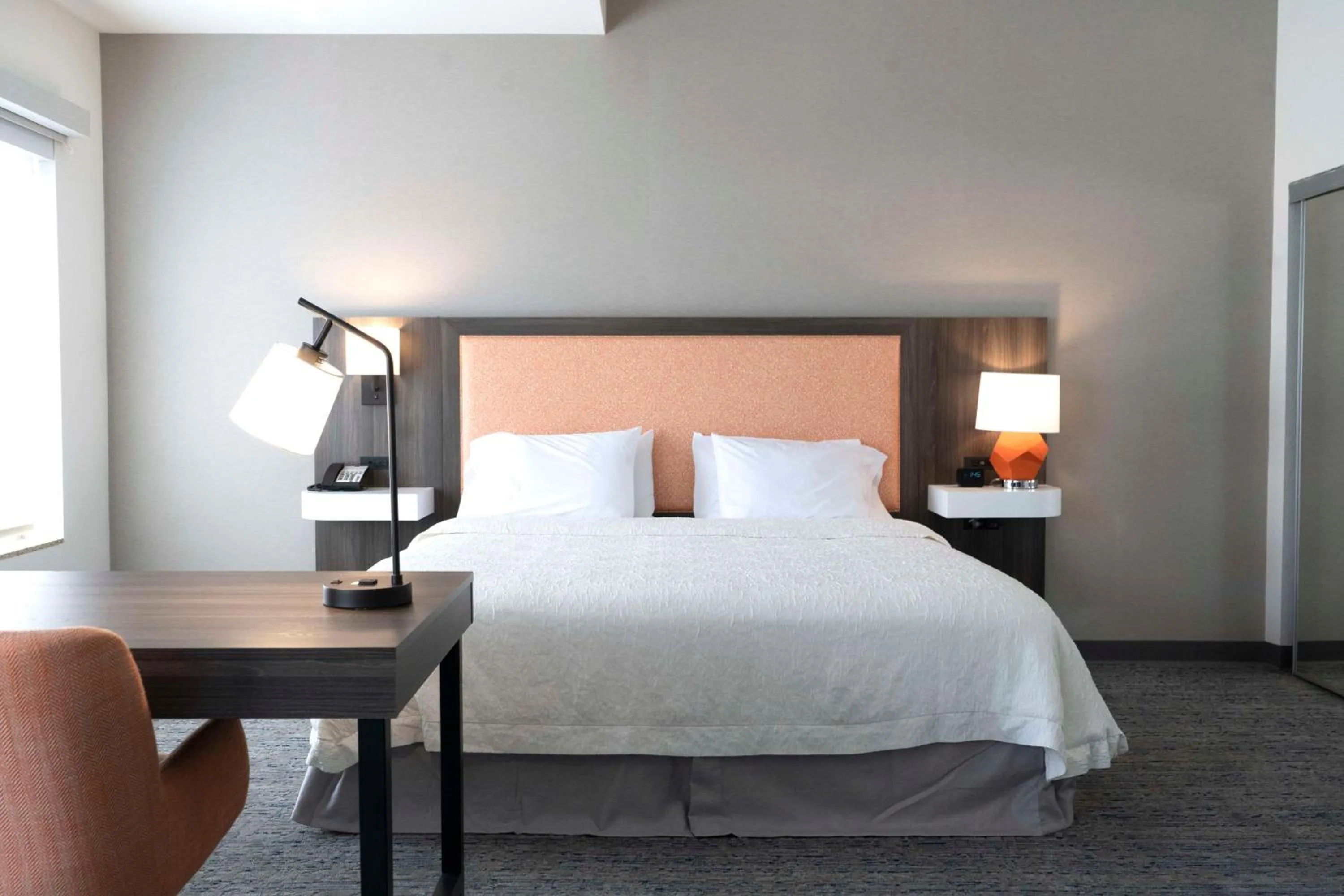 Bed in Hampton Inn & Suites Seal Beach