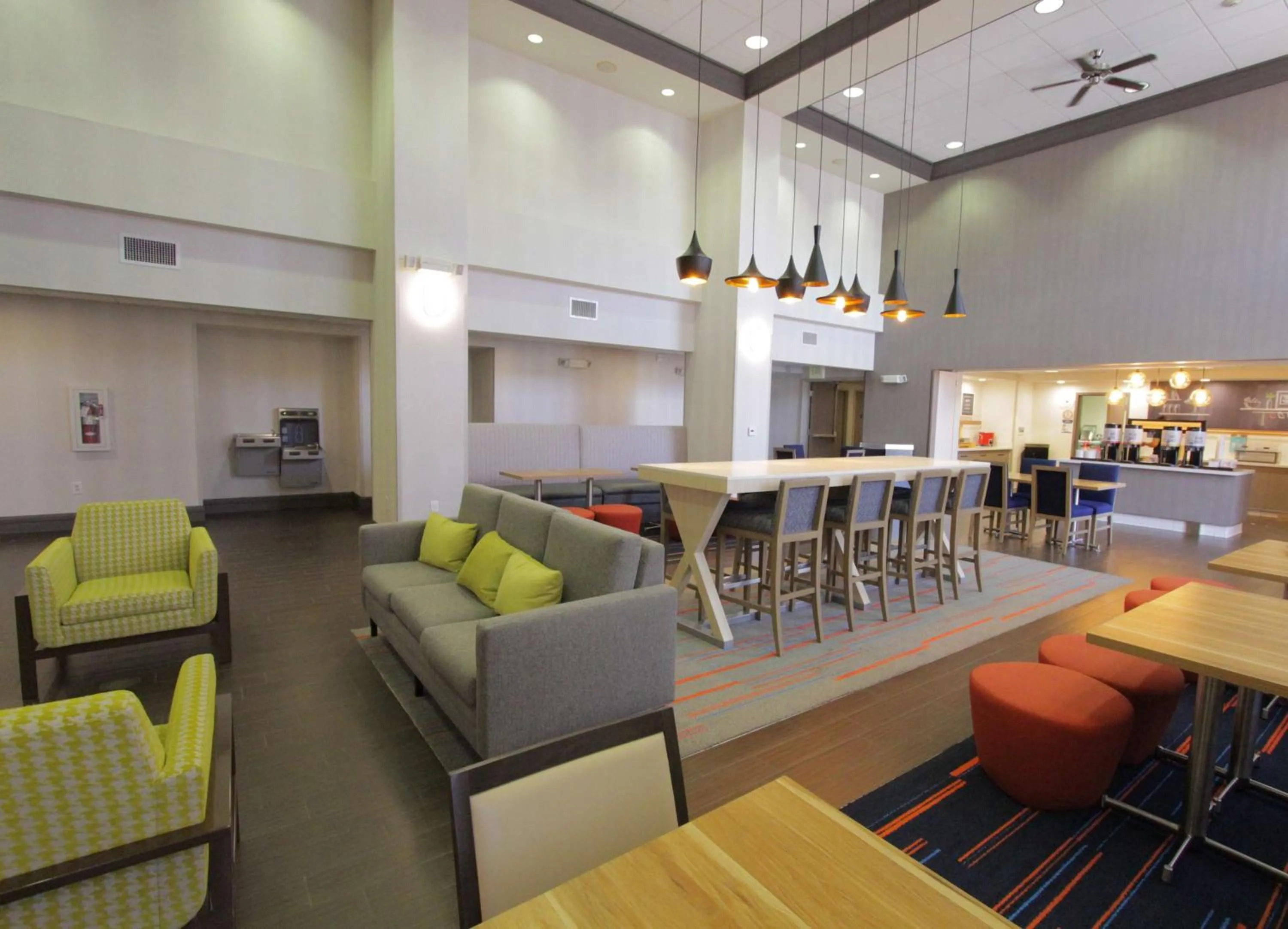 Lobby or reception in Hampton Inn & Suites Seal Beach