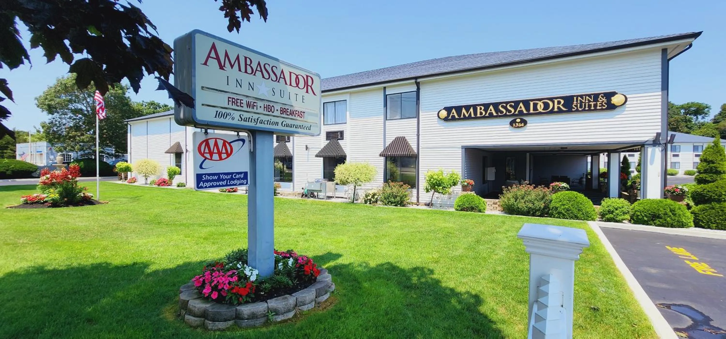 Property building in Ambassador Inn and Suites