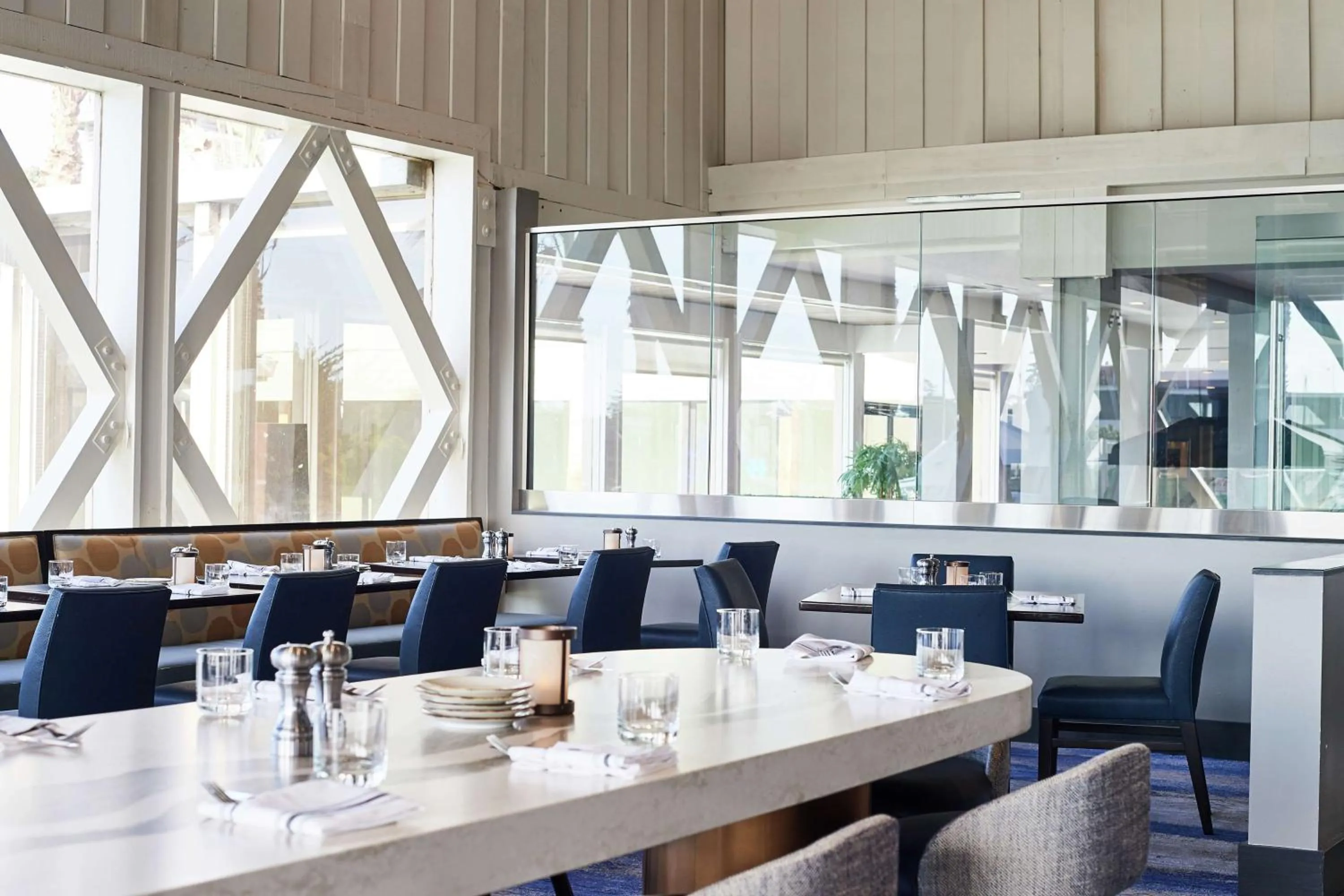 Breakfast in DoubleTree by Hilton Hotel Berkeley Marina