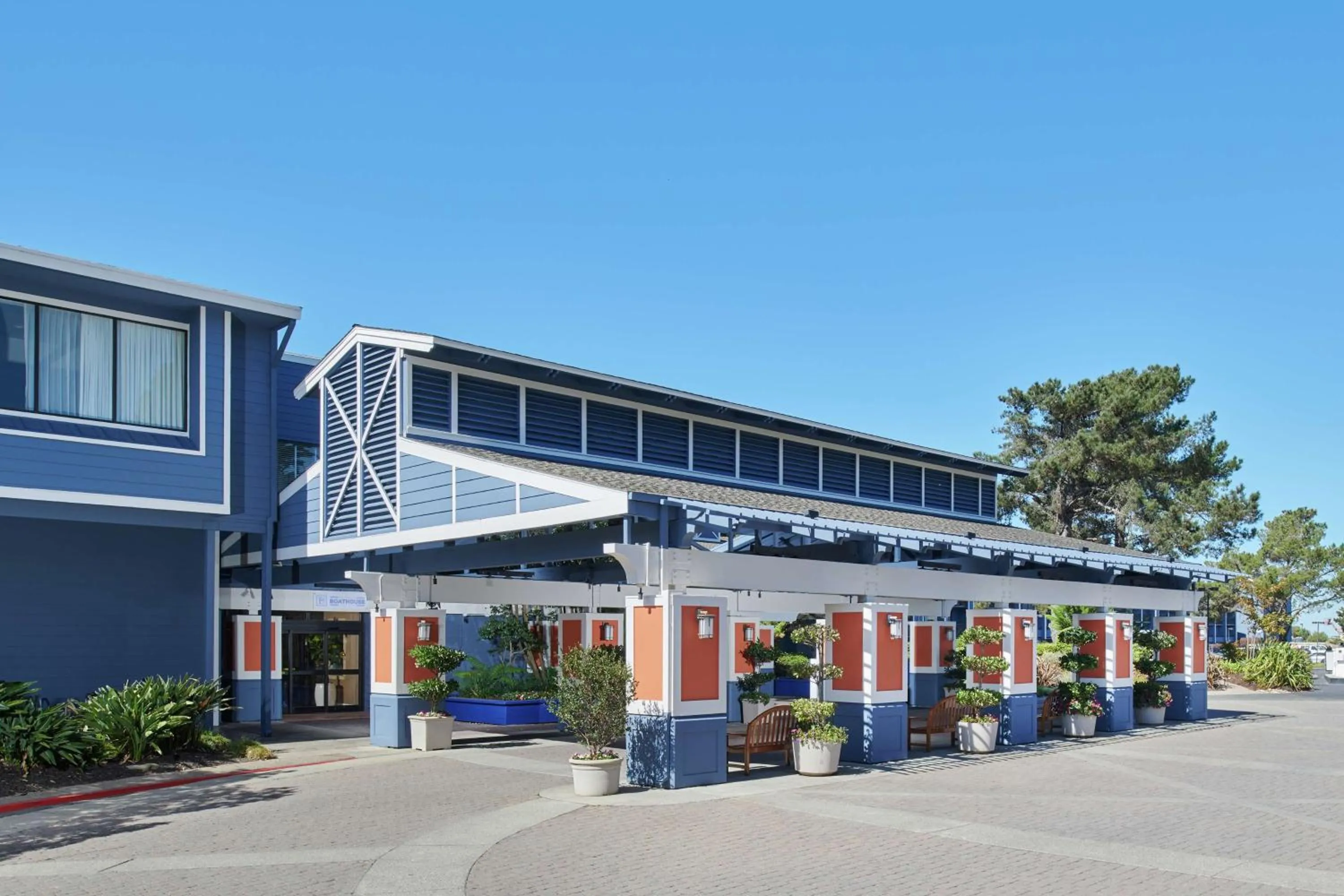 Patio in DoubleTree by Hilton Hotel Berkeley Marina