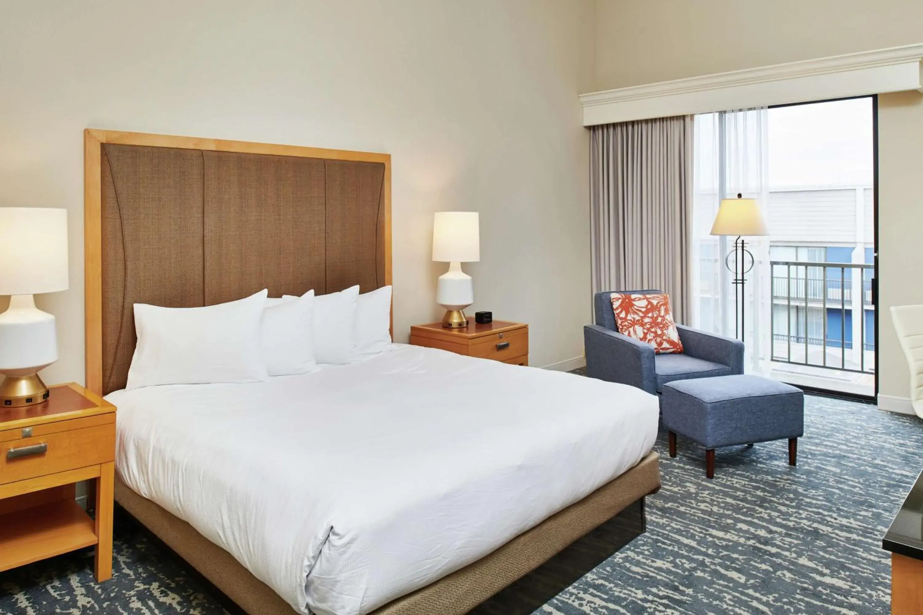 King Room with Balcony and Courtyard View - Non-Smoking in DoubleTree by Hilton Hotel Berkeley Marina King Room with Balcony and Courtyard View - Non-Smoking in DoubleTree by Hilton Hotel Berkeley Marina