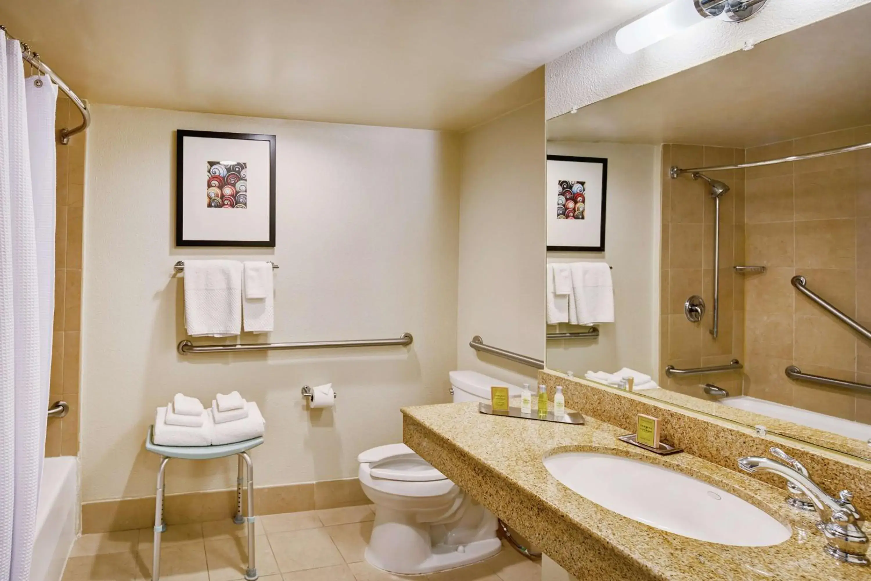 King Room with Bath Tub - Disability Access/Non-Smoking in DoubleTree by Hilton Hotel Berkeley Marina King Room with Bath Tub - Disability Access/Non-Smoking in DoubleTree by Hilton Hotel Berkeley Marina