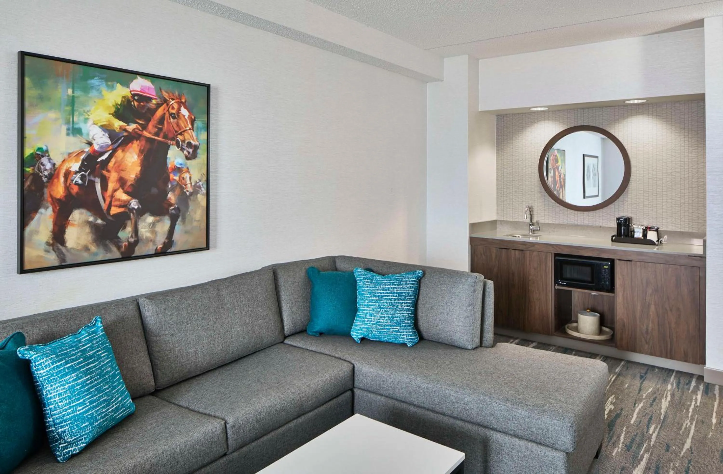 Living room in Hampton Inn & Suites Saratoga Springs Downtown